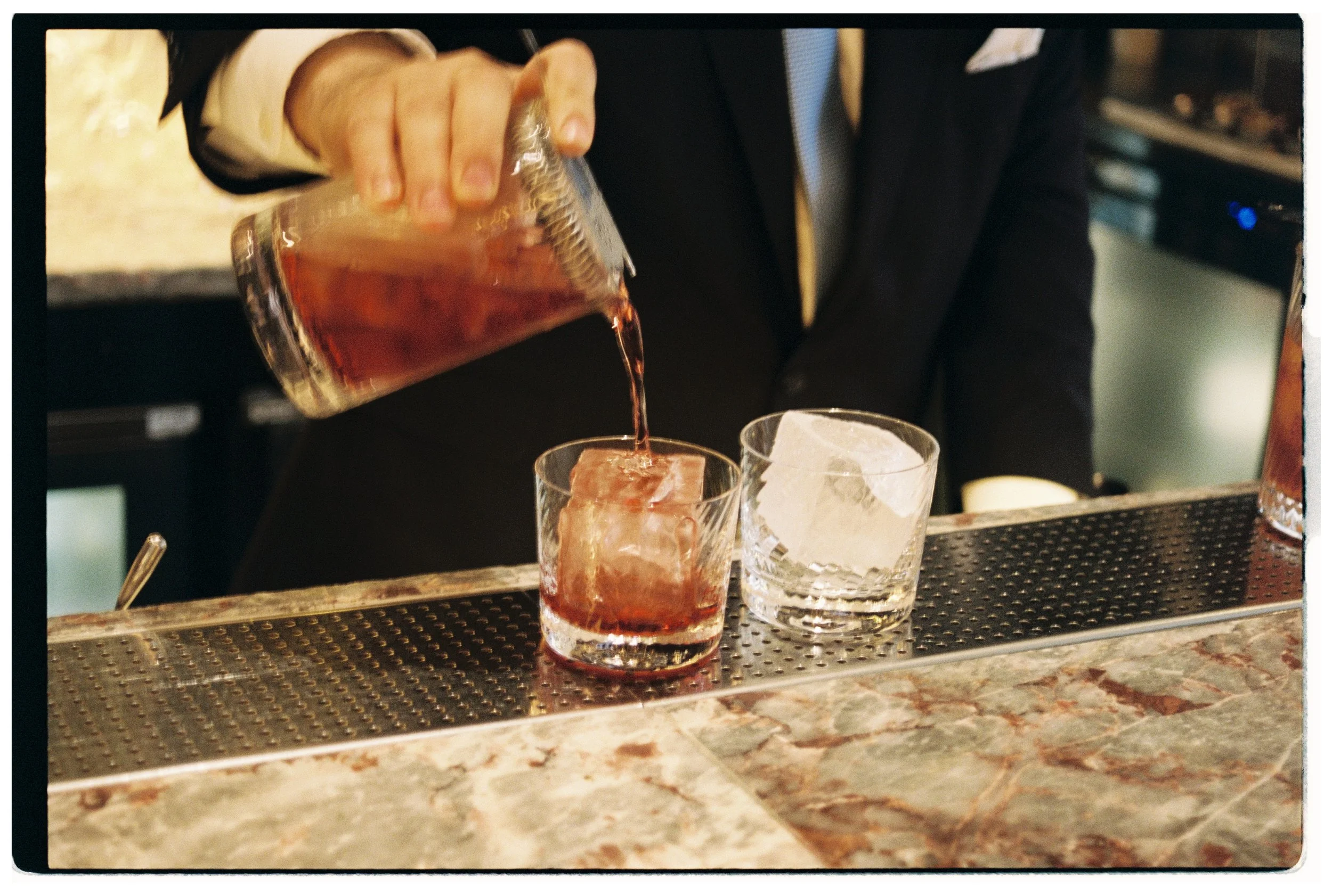 (Film) Cadogans  - LEXDUFF55.JPG