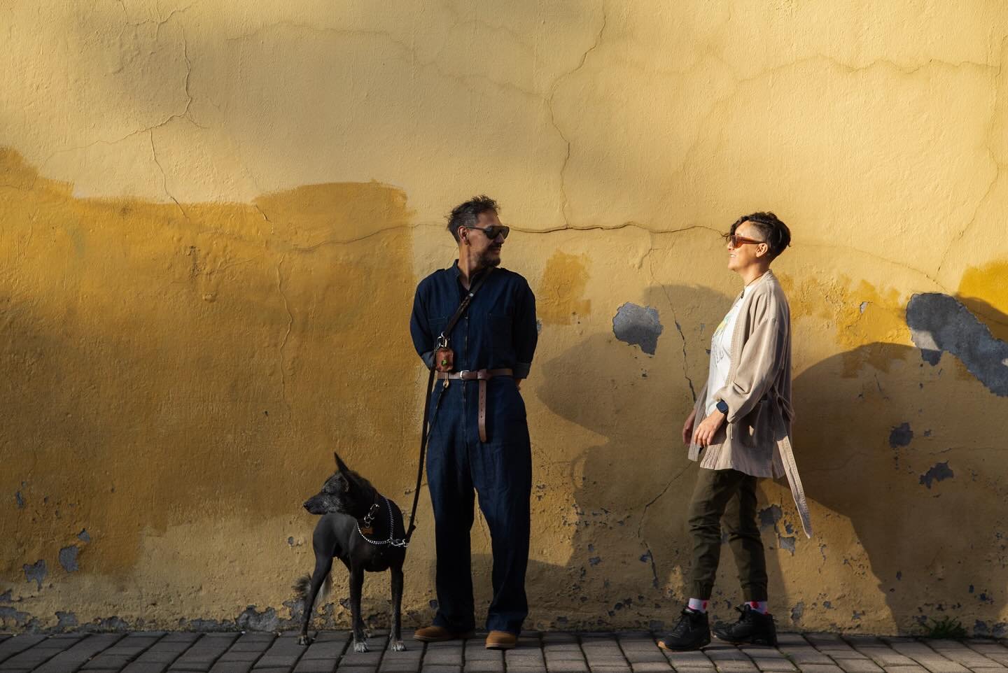 Flor, Ricardo, Pixie ~

A beautiful blend of our dear friends and their haircuts while having a walk in Cholula. 
You can experiment throughout the pictures bits of the vibe of one of the pre- Hispanic market celebration that takes place every year, 