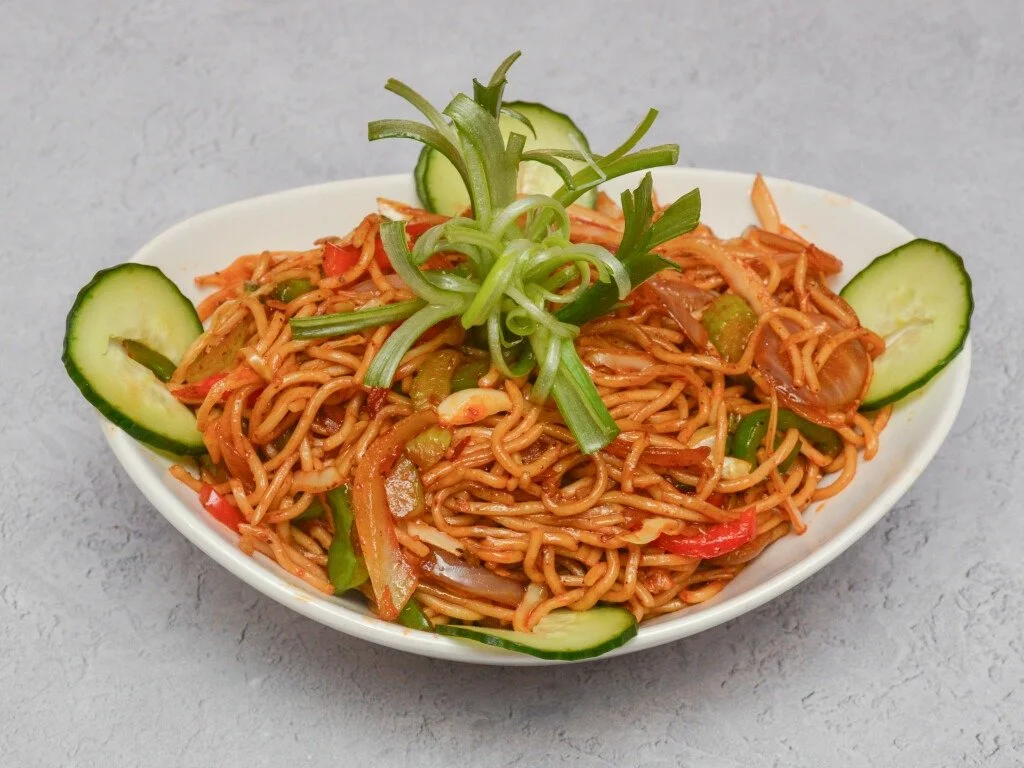 imgi_31_gujju-dhaba-express_Food_veg_hakka_noodles.jpg