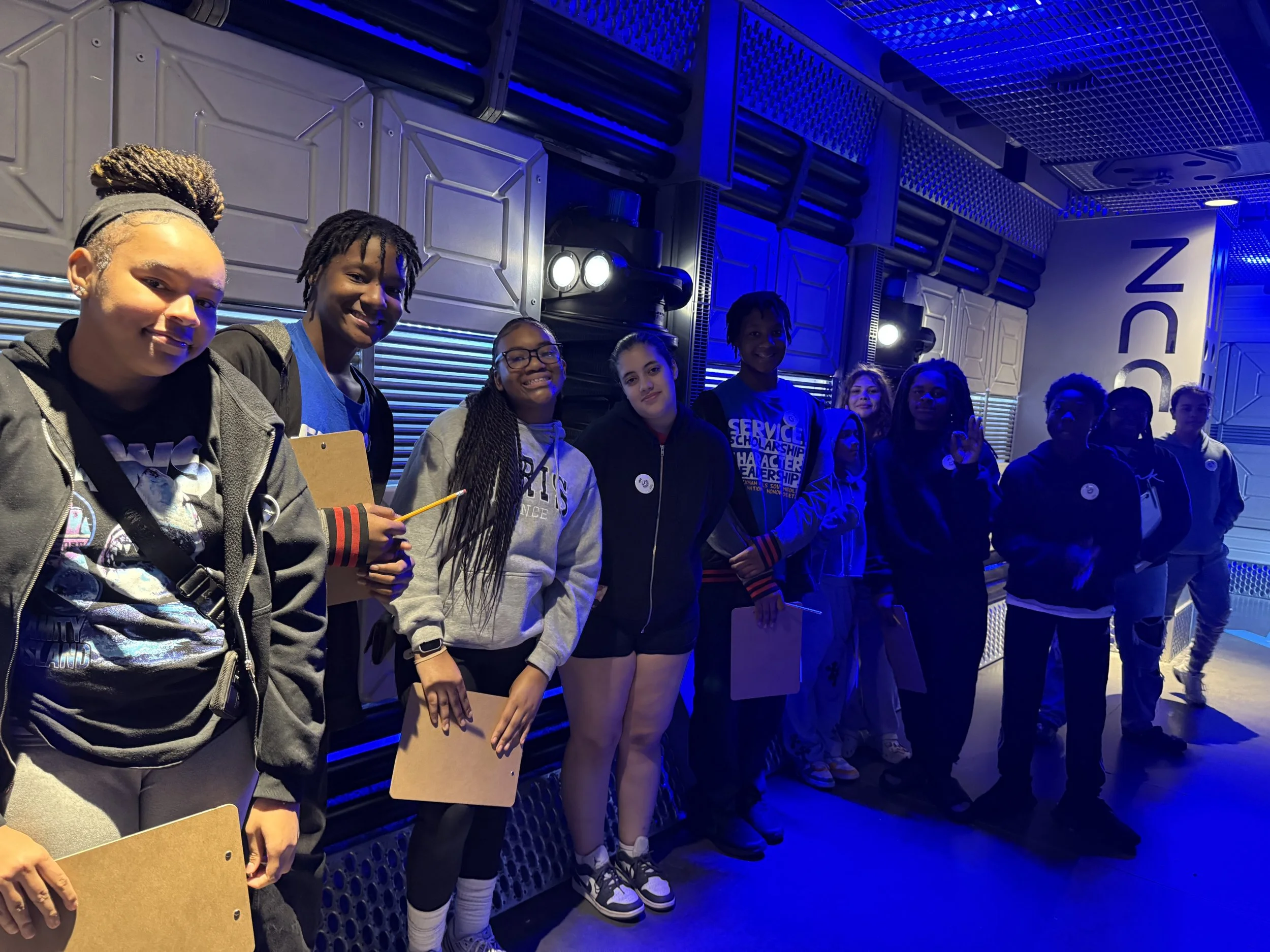 Stepping into Science City through the glowing portal — the perfect spark for a day of imagination and discovery. Our students walked in feeling like real explorers ready to design the future.