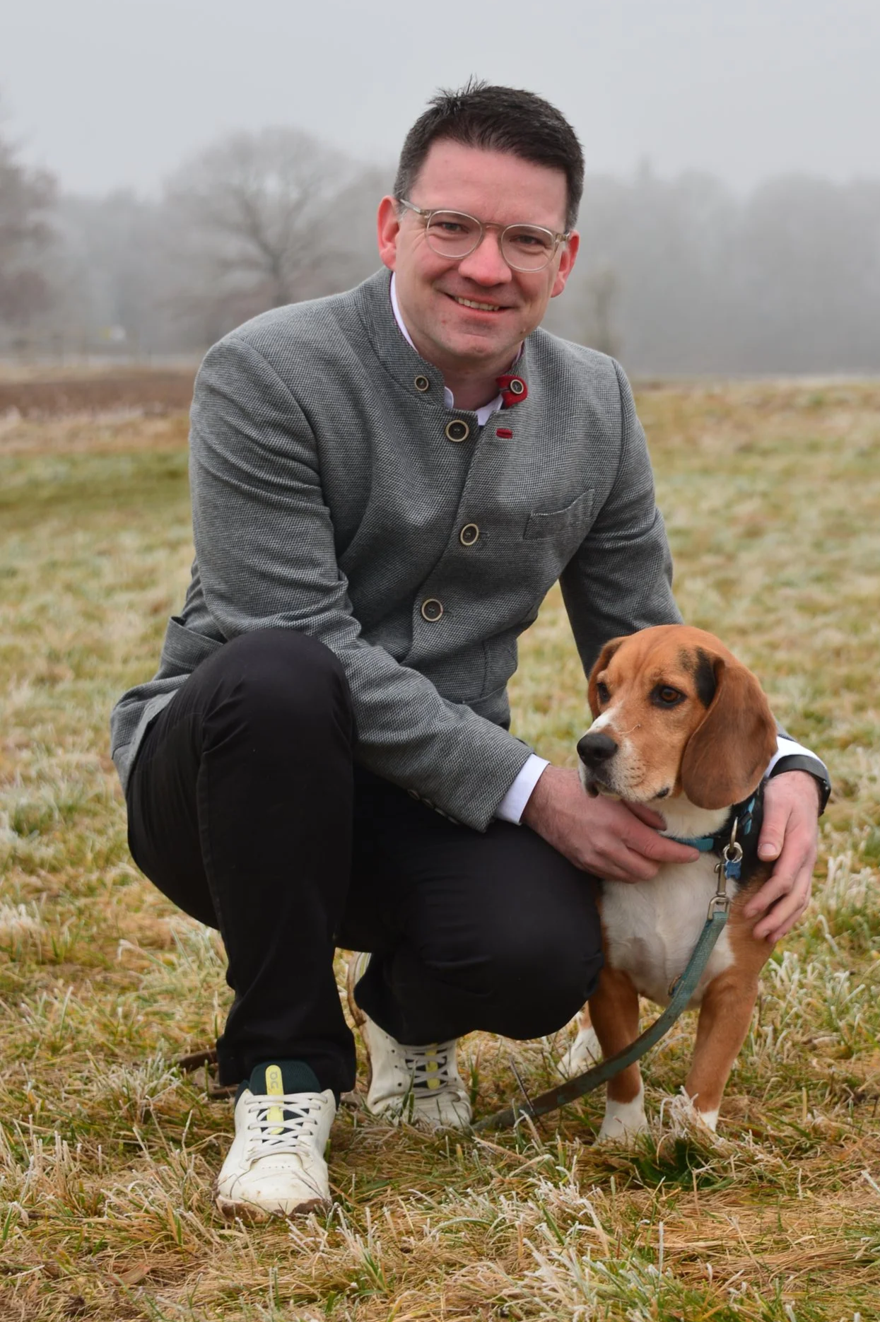 Martin Zschekel mit Hund auf den Sollner Feldern