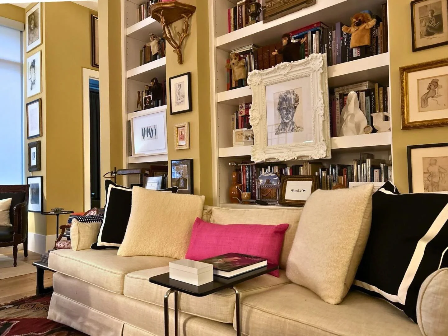 Customer appreciation post!  We&rsquo;re swooning over how these black, appliqu&eacute; pillows anchor this gorgeous space. Seeing our showroom finds styled to perfection in a client&rsquo;s home is always the highlight of our week!

#interiordesign 