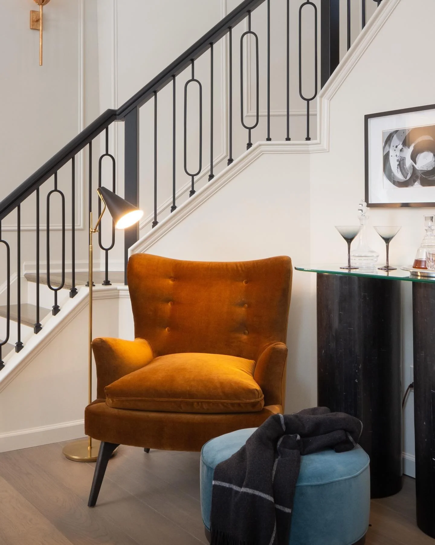 Struggling to find the perfect palette? Here&rsquo;s a pro tip: Start with complementary colors.

Colors like orange and blue are naturally high-contrast, meaning they enhance each other&rsquo;s vibrancy the moment they&rsquo;re paired. In this proje