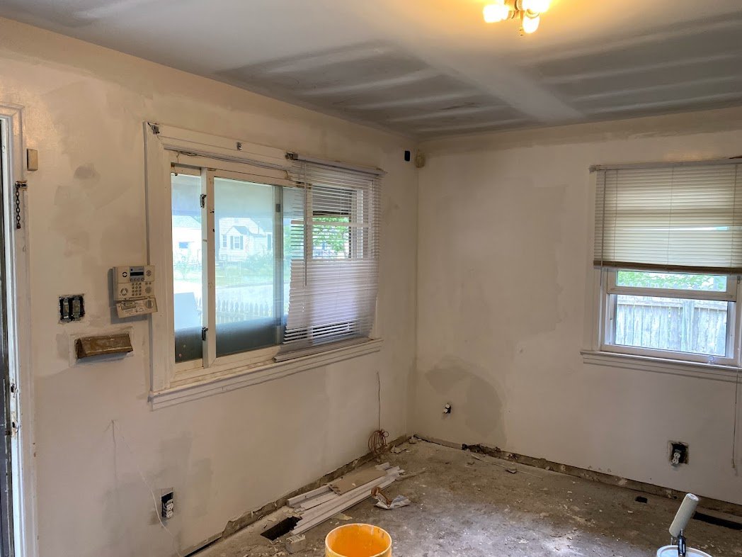 Interior-Before 2.jpg