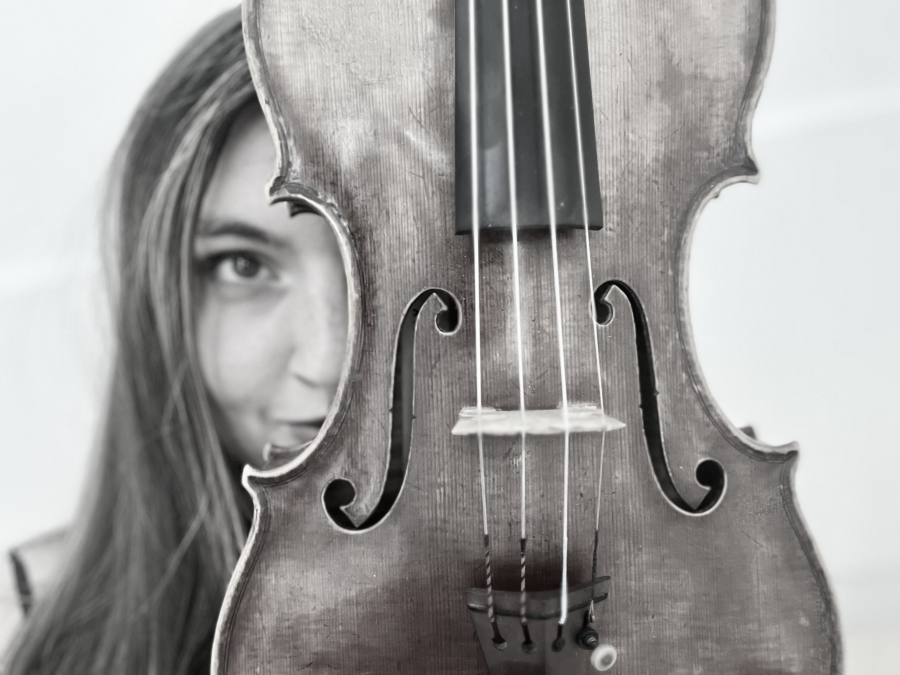 Eliza Willett, Violin