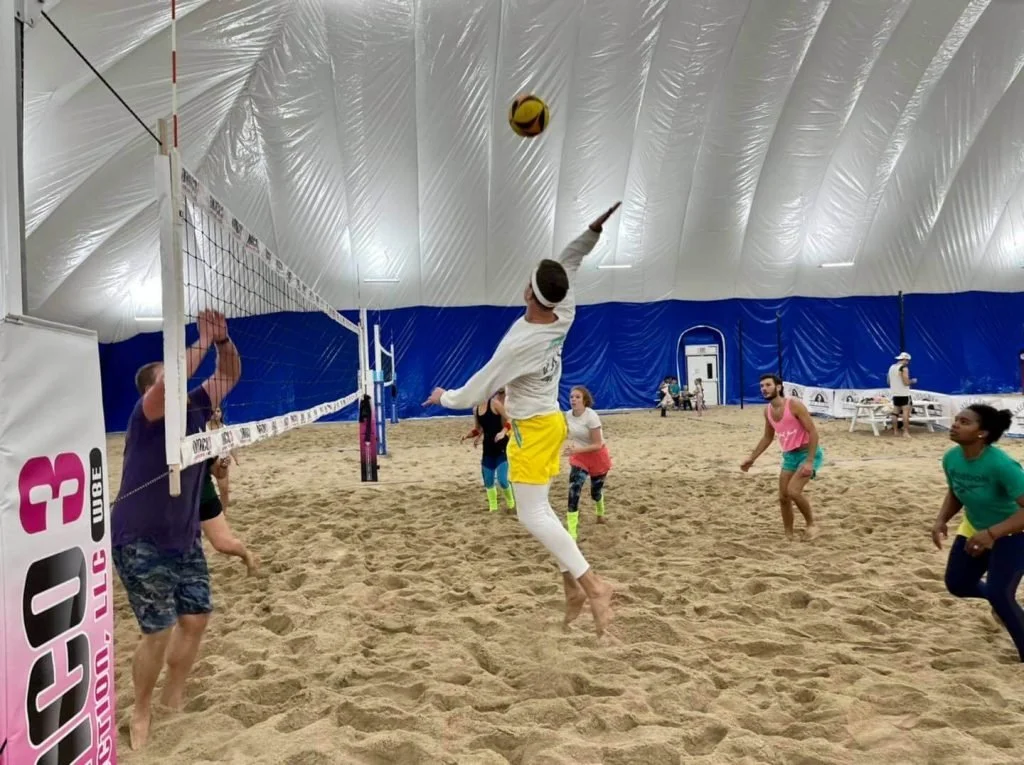 SandVolleyball 4v4.jpg