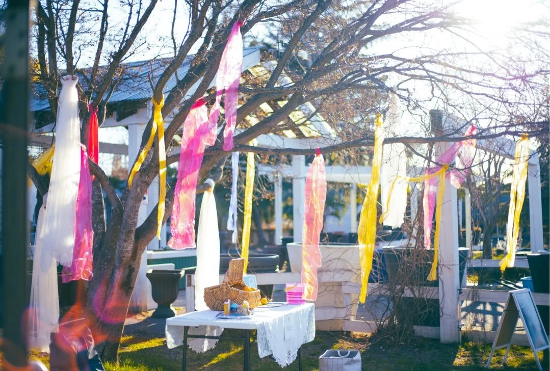 Citrus Celebration 🍋 | 04.04.26

Light through the greenhouse,
movement between moments,
the land holding it all.

Not just a gathering,
but a little magic taking shape as a new season begins. 

Kinnikinnick Landing is NOW OPEN 🌿✨ Book your gatheri