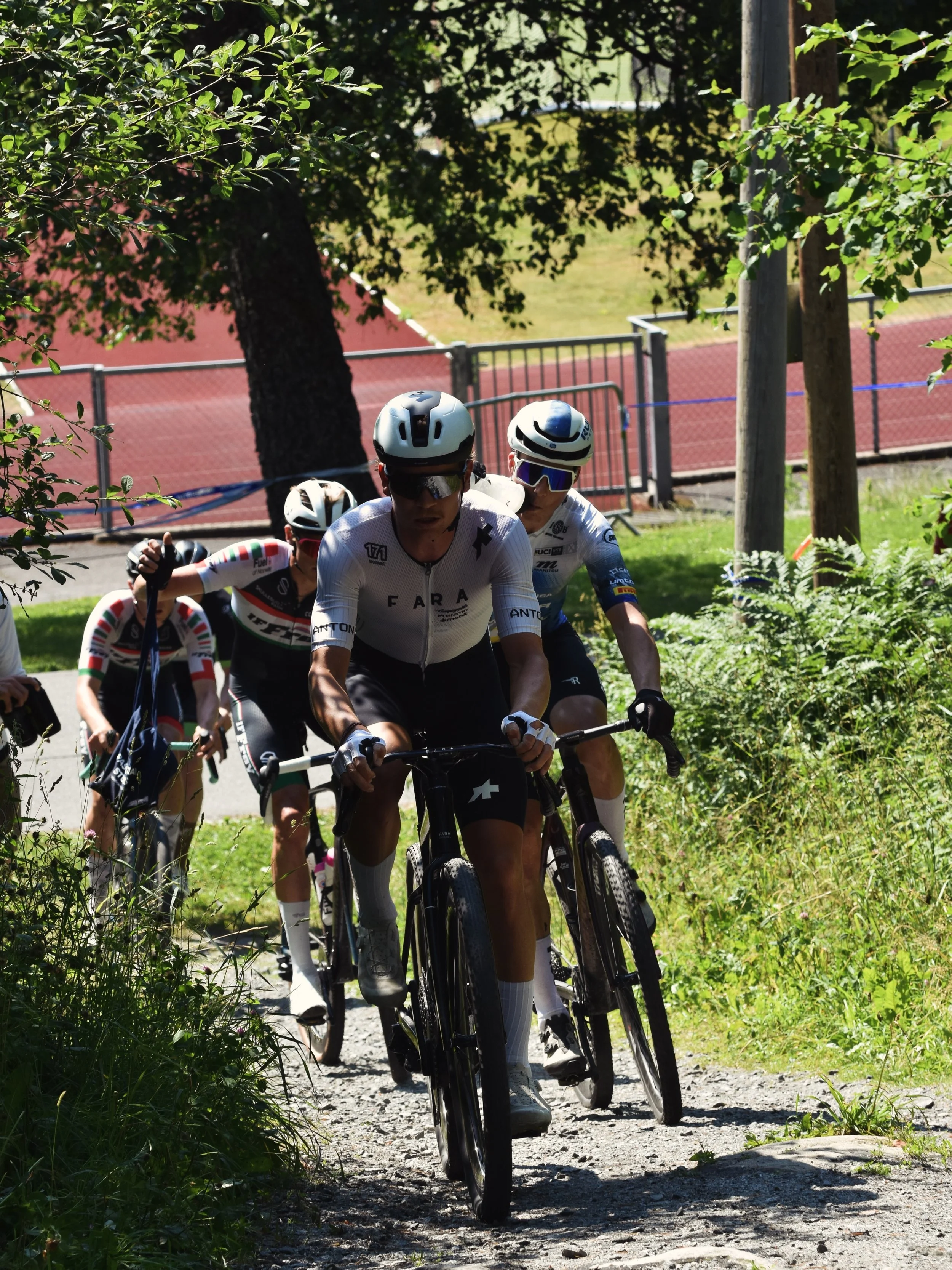 NM GRAVEL 2026 🪨

Sjekk ut alle bildene her:
https://velomedia.pixieset.com/nmgravel2026/

Eller via link i bio!

Krediter med @velomedia.norge