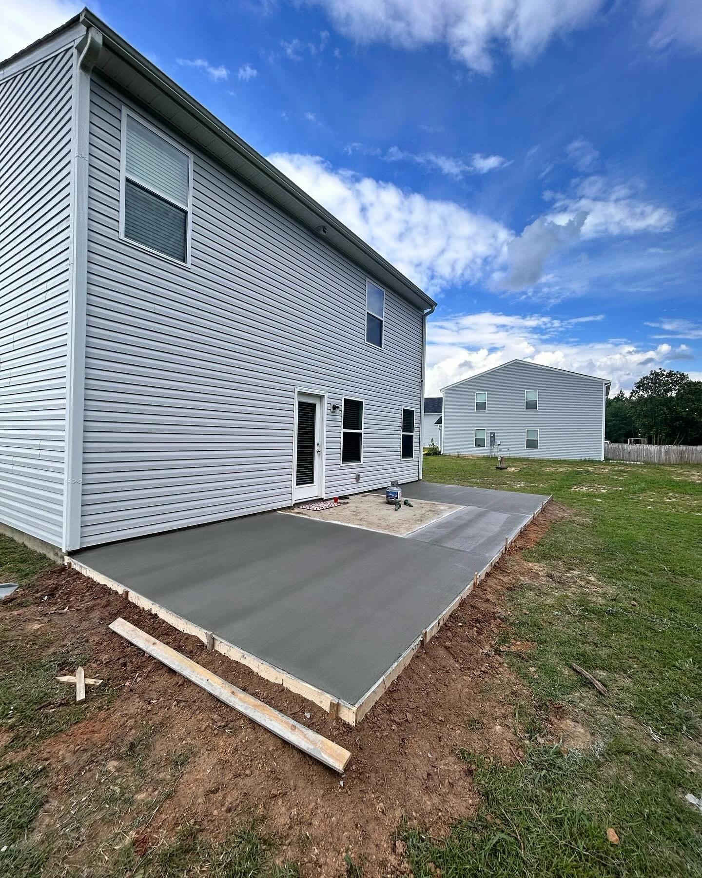 Excited to share our recent patio addition! 🏡 Perfect spot to relax and enjoy the outdoors. #PatioLife #OutdoorLiving
