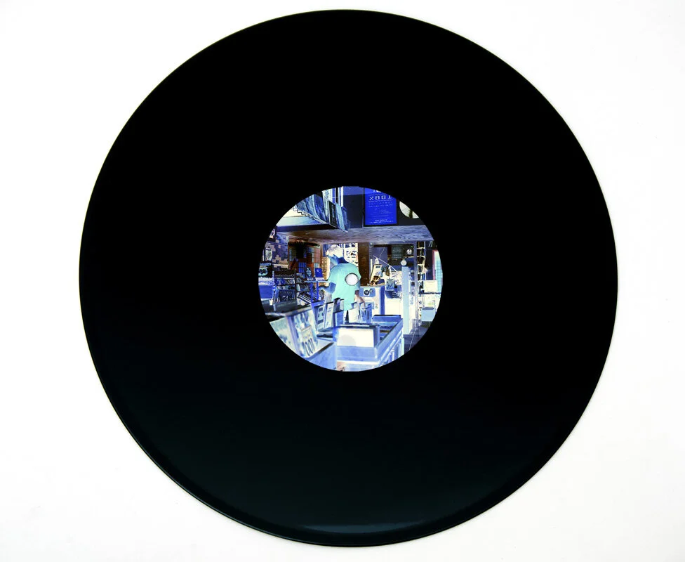 10_HI-FI # 10 - Um universo de possibilidades - LP - verso - 2011.jpg