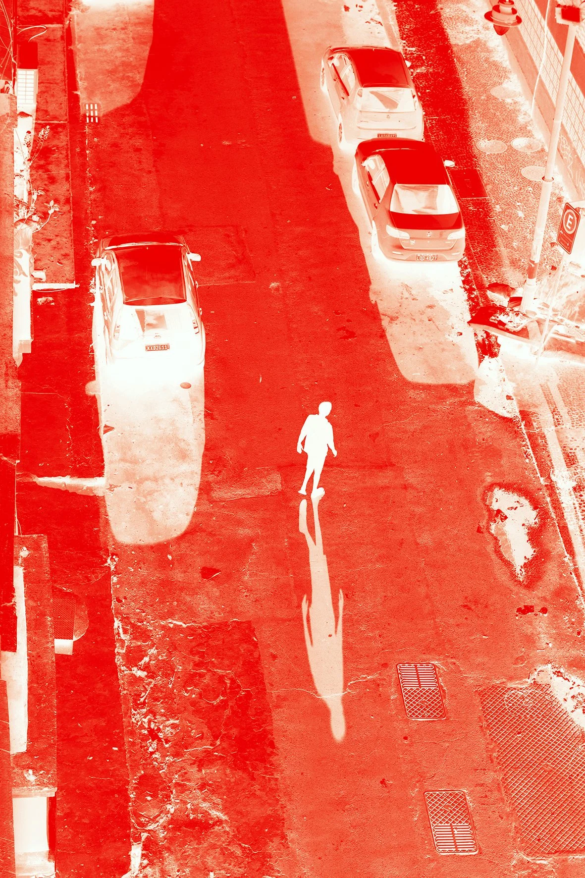 Rafael Adorján - Avistamos um sobrevivente caminhando a esmo pelas ruas - 20x30 cm.jpg