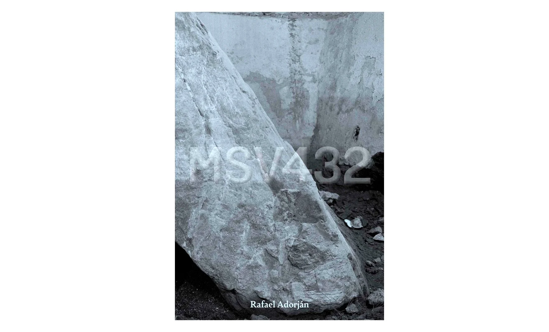 MSV432 - Rafael Adorján - fotolivro - CAPA fechada - opcao site.jpg