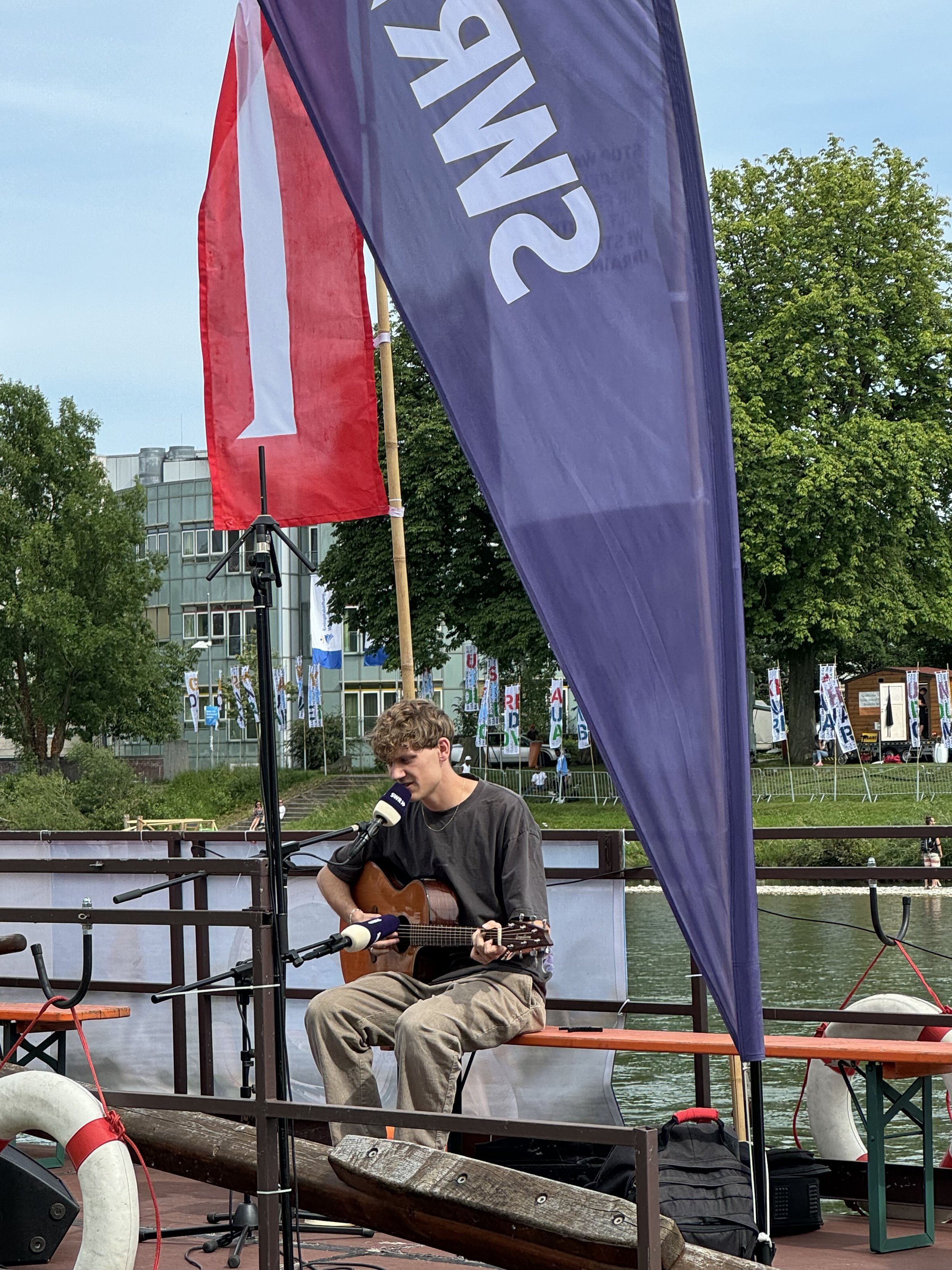 fen. live auf dem Donaufest Ulm: SWR Medienboot Session