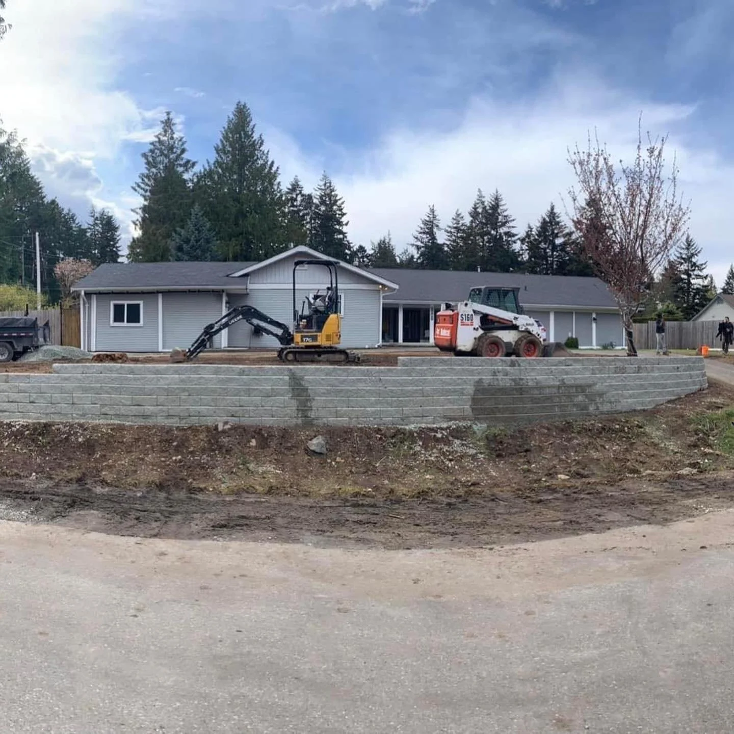 Retaining walls are a great addition to a property🤌🏻

They not only create additional usable space, but also give a property a clean and tidy look!

Swipe for some before and afters 👀

#nanaimocontracting#centralisland#nanaimo#centralislandcontrac