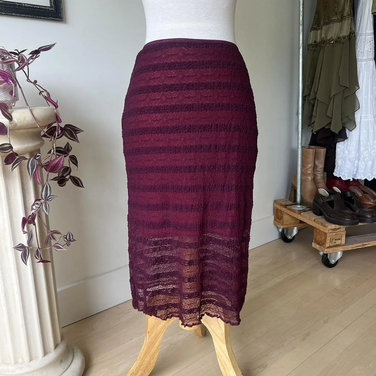 Vintage Lace Midi Skirt