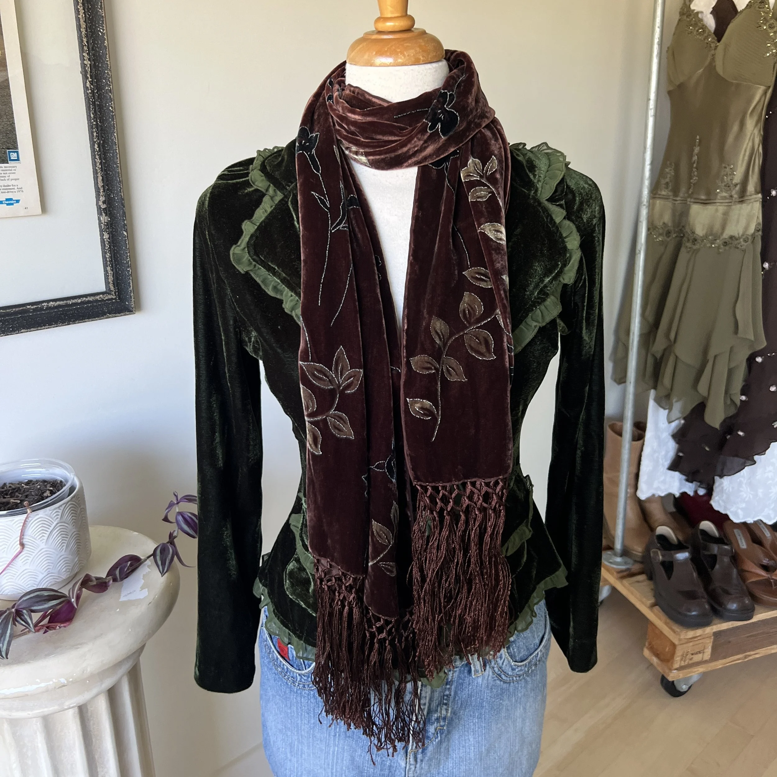 Vintage Floral Velvet Scarf 