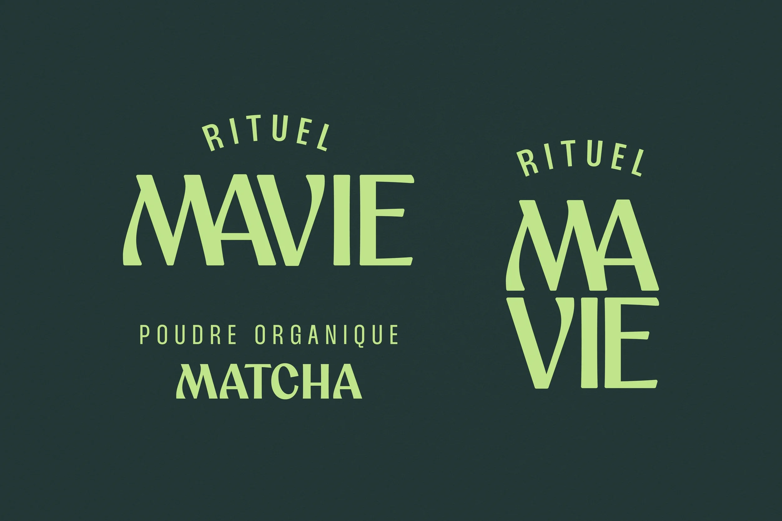 Texte en vert clair sur fond vert foncé : Rituel, Mâle, Matcha, Poudre organique, Vise.