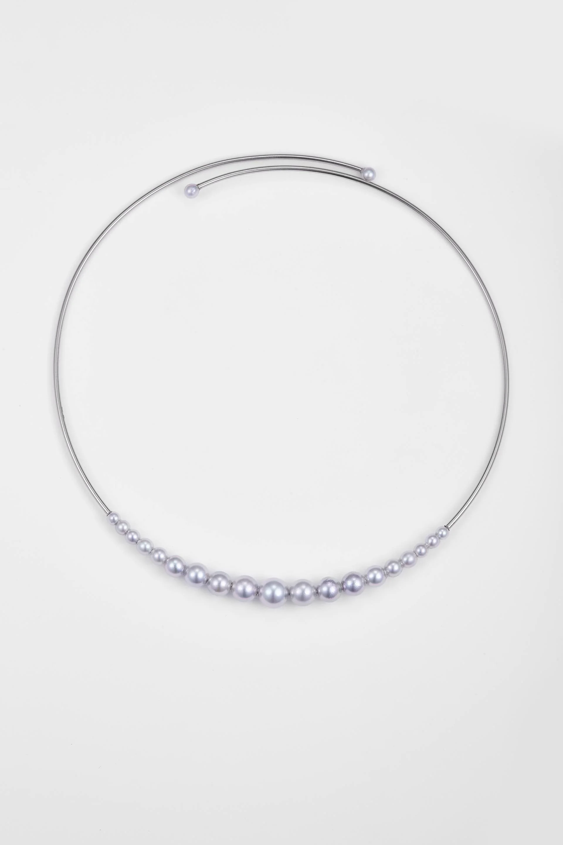 Flexible Pearl Choker