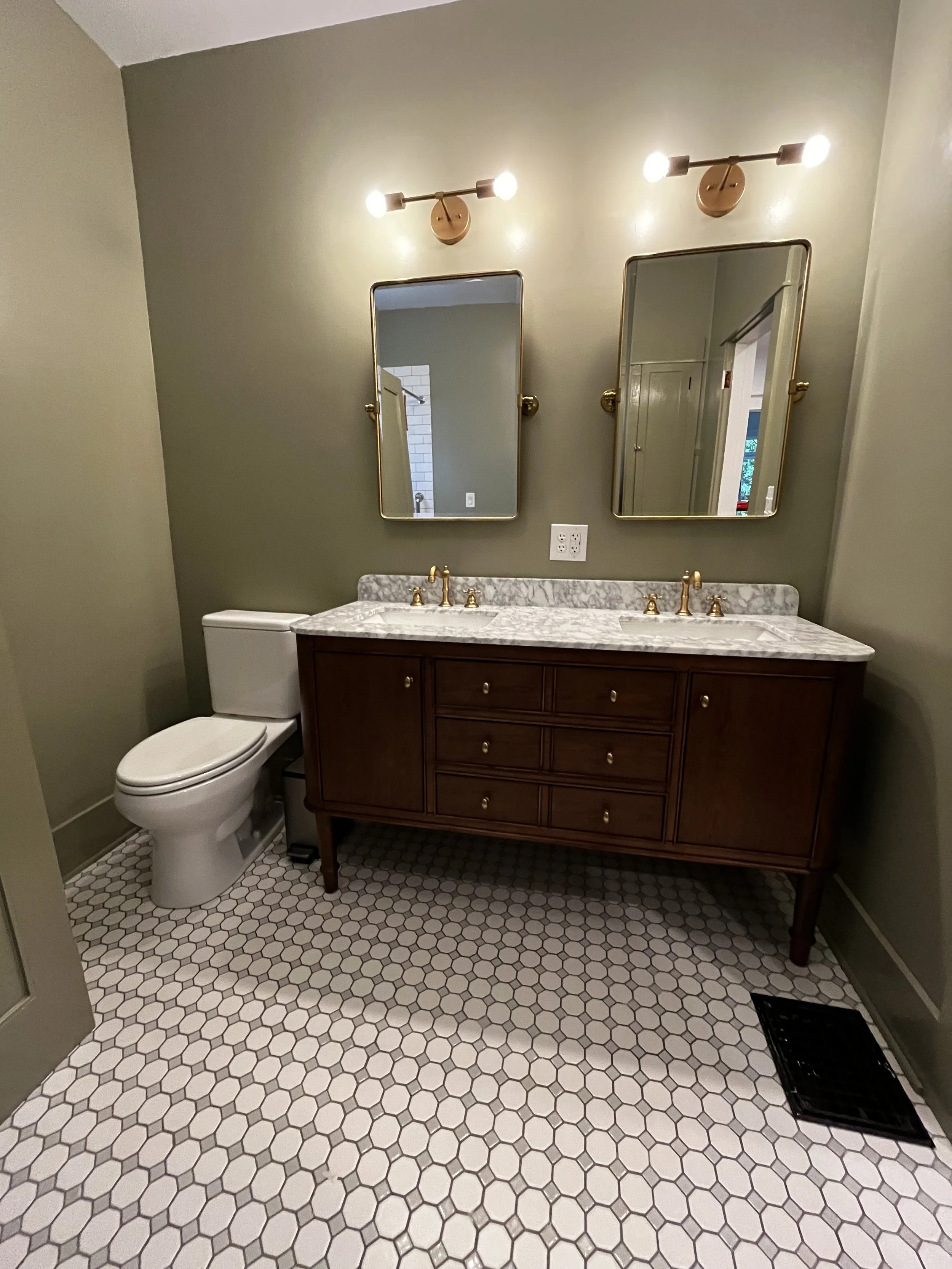 Upstream Remodel_Portland Oregon Remodel Company_Irvington Bathroom.jpeg
