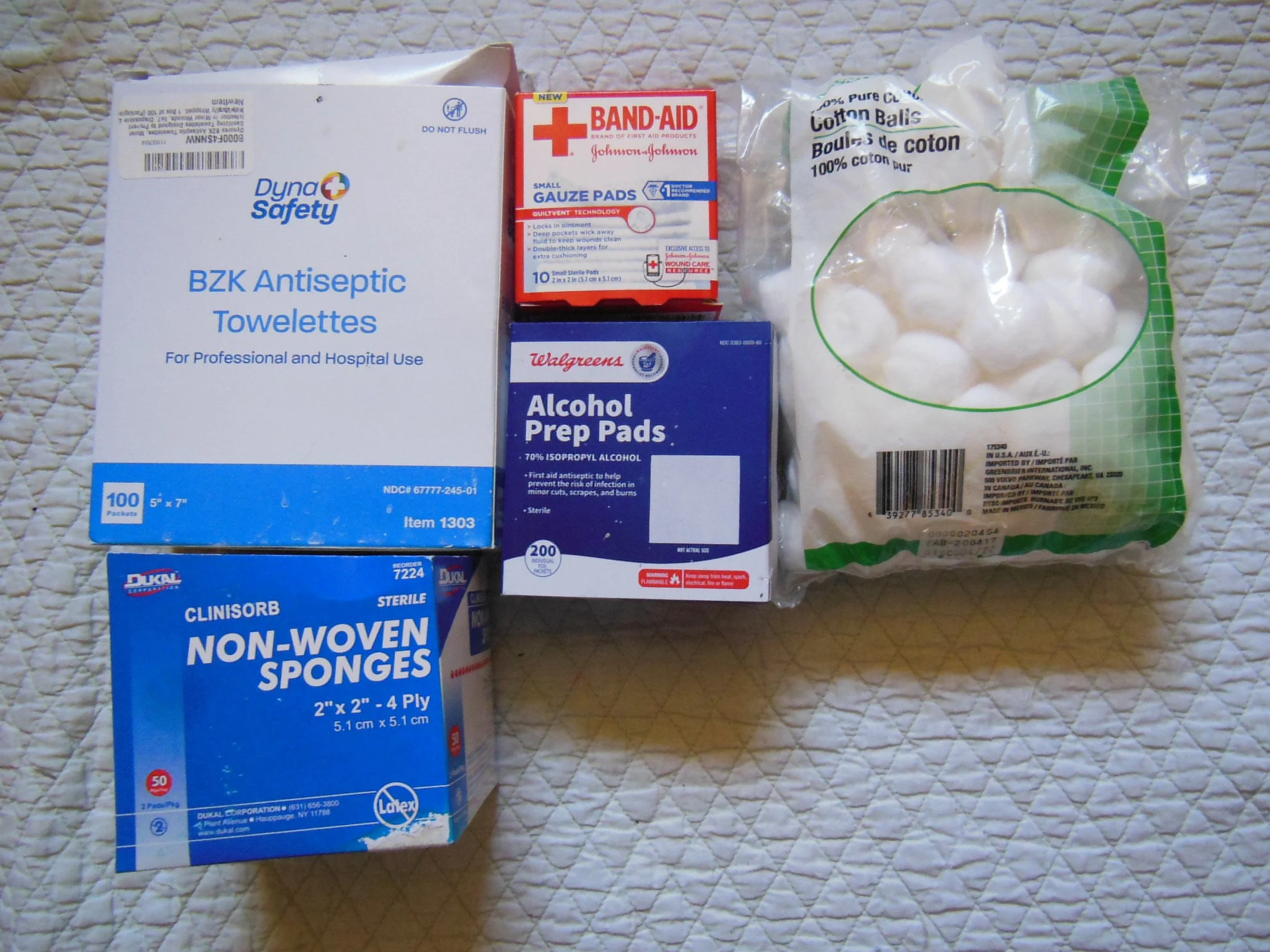 We also have small amounts of various items.  Along with several different types of syringes (0.05 ml, 1.0 ml, 3.0 ml, 10.0 ml etc)