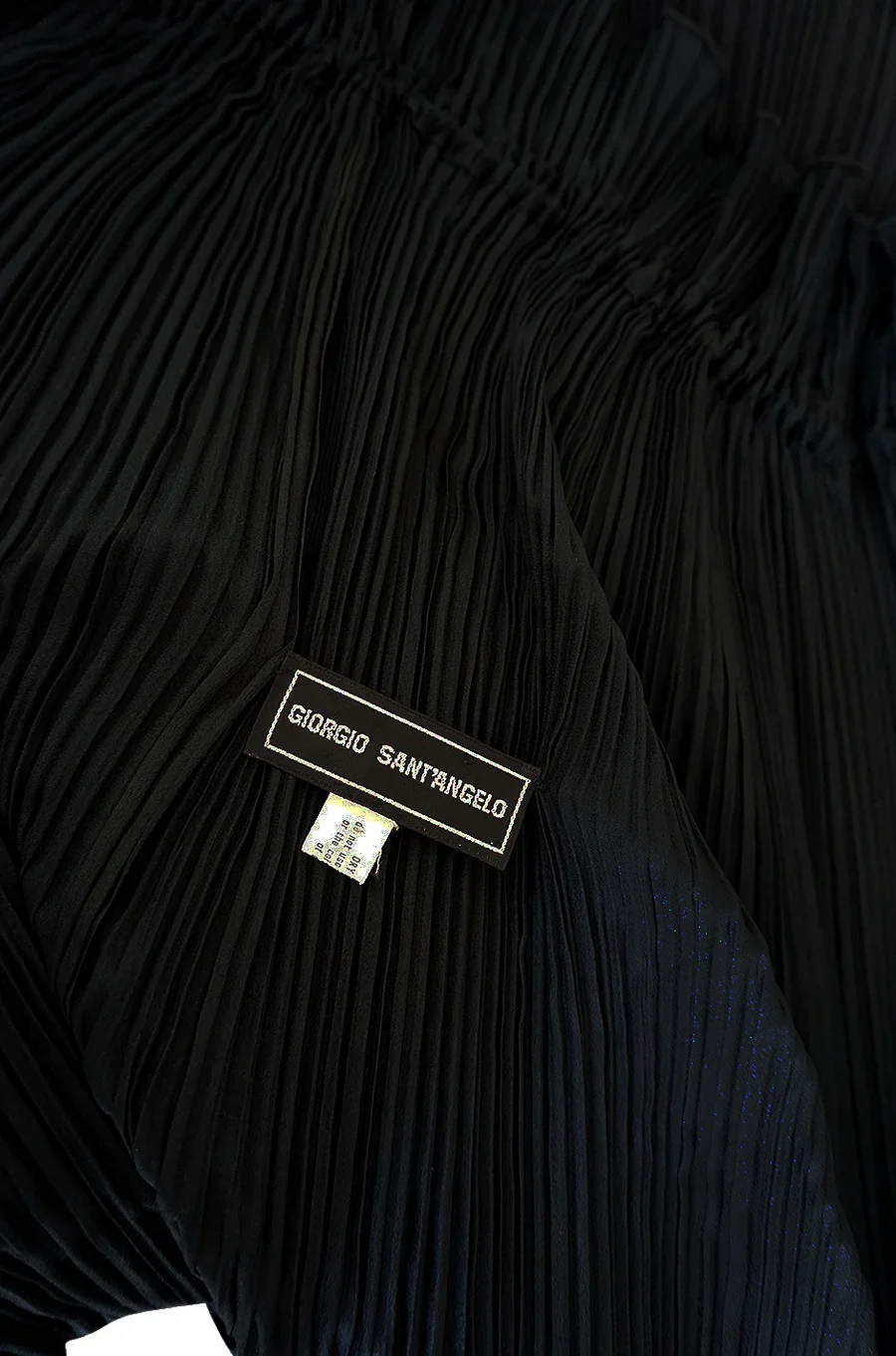 rachel-beth-anderson-styling-rba-field-to-frame-cape-giorgio-di sant-angelo-6.webp