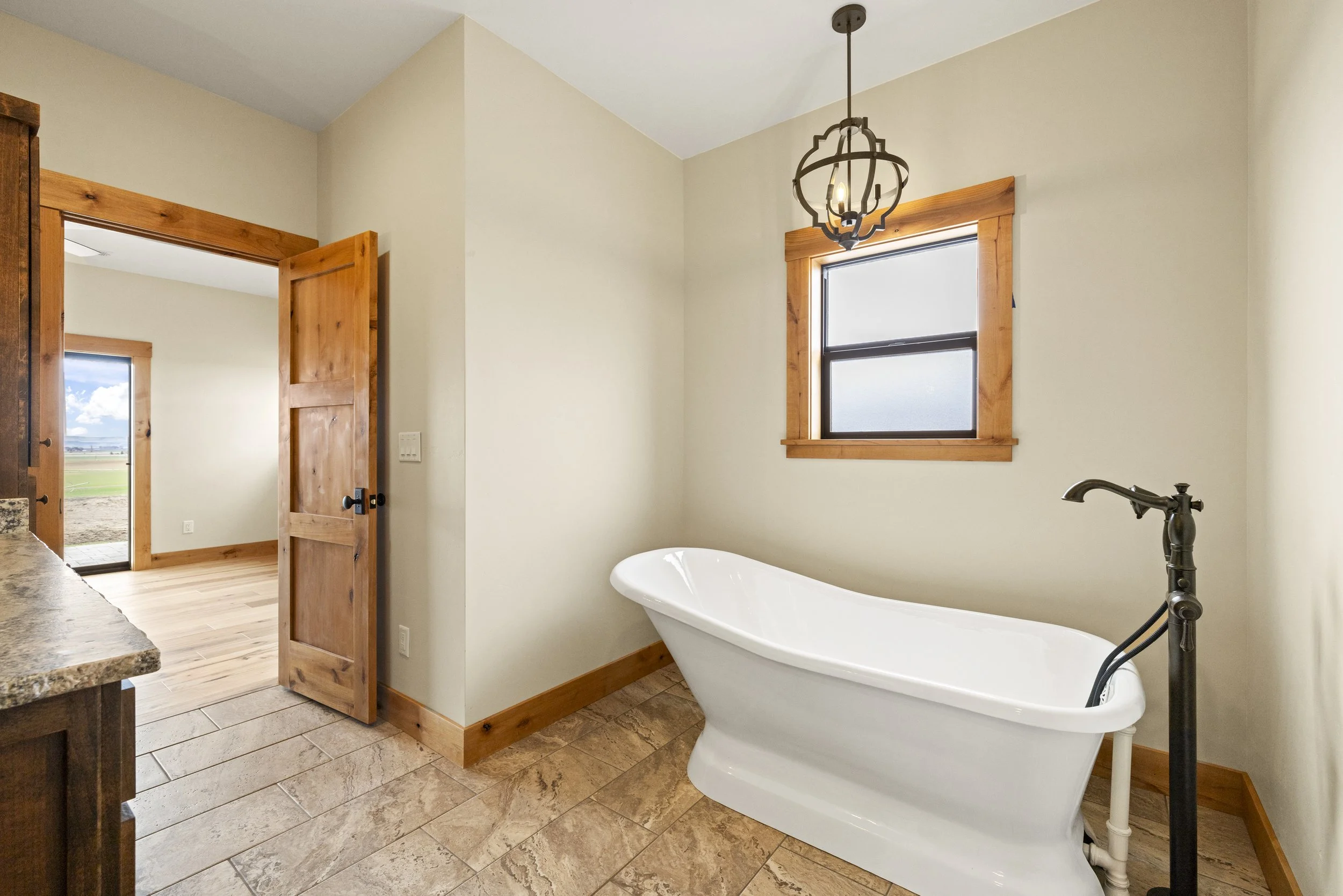 DrazilRdCedarHome-MCH2025-38.jpg