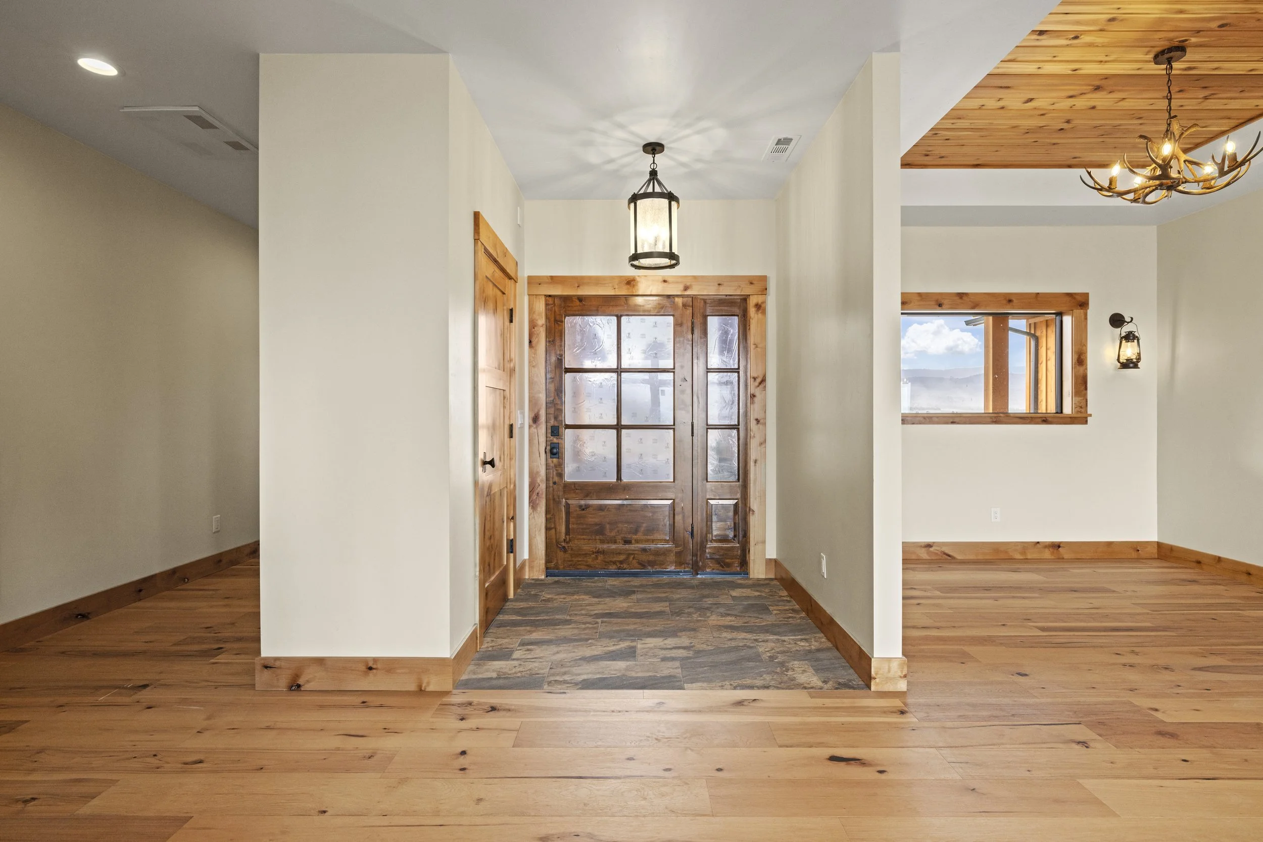 DrazilRdCedarHome-MCH2025-1.jpg