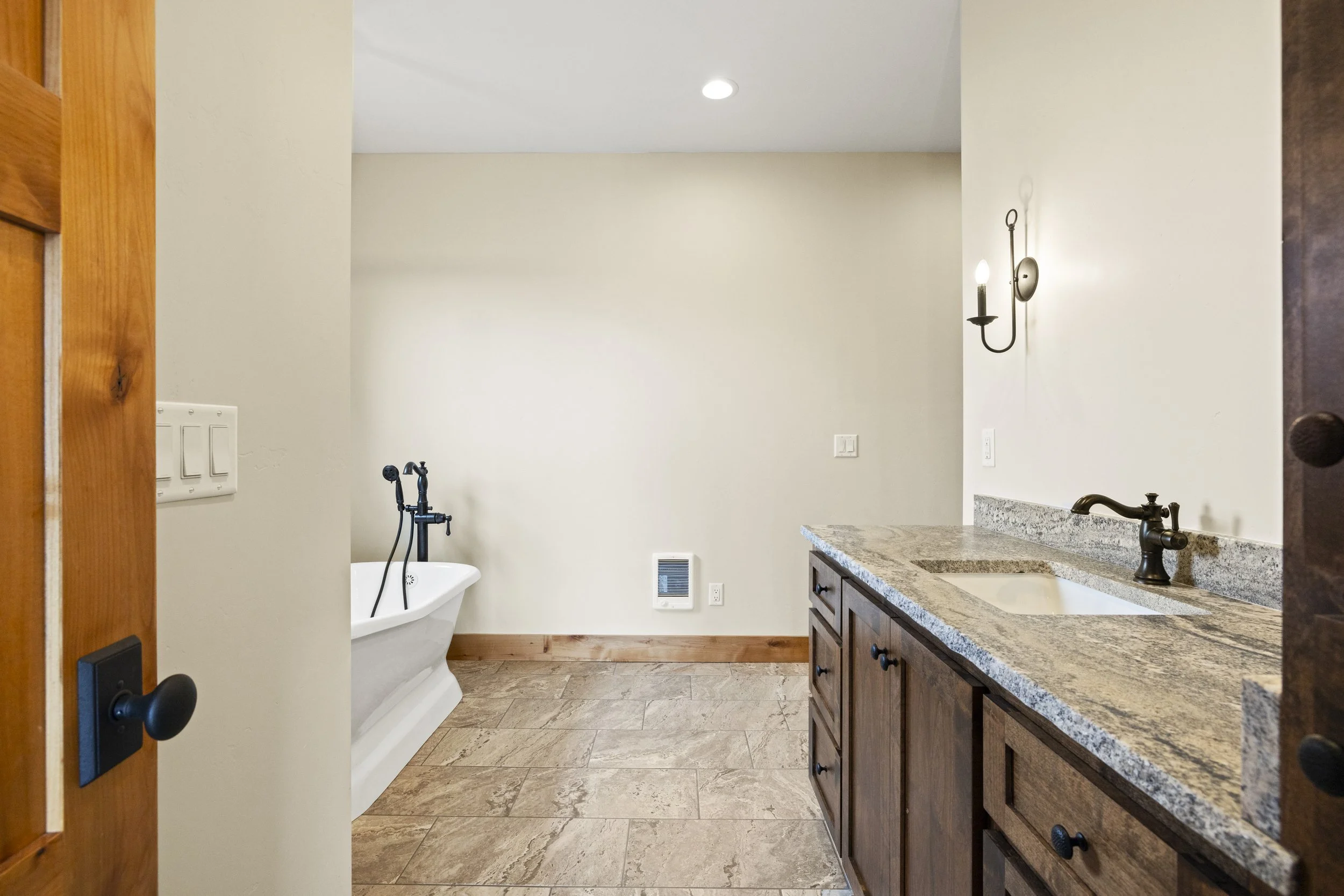 DrazilRdCedarHome-MCH2025-35.jpg