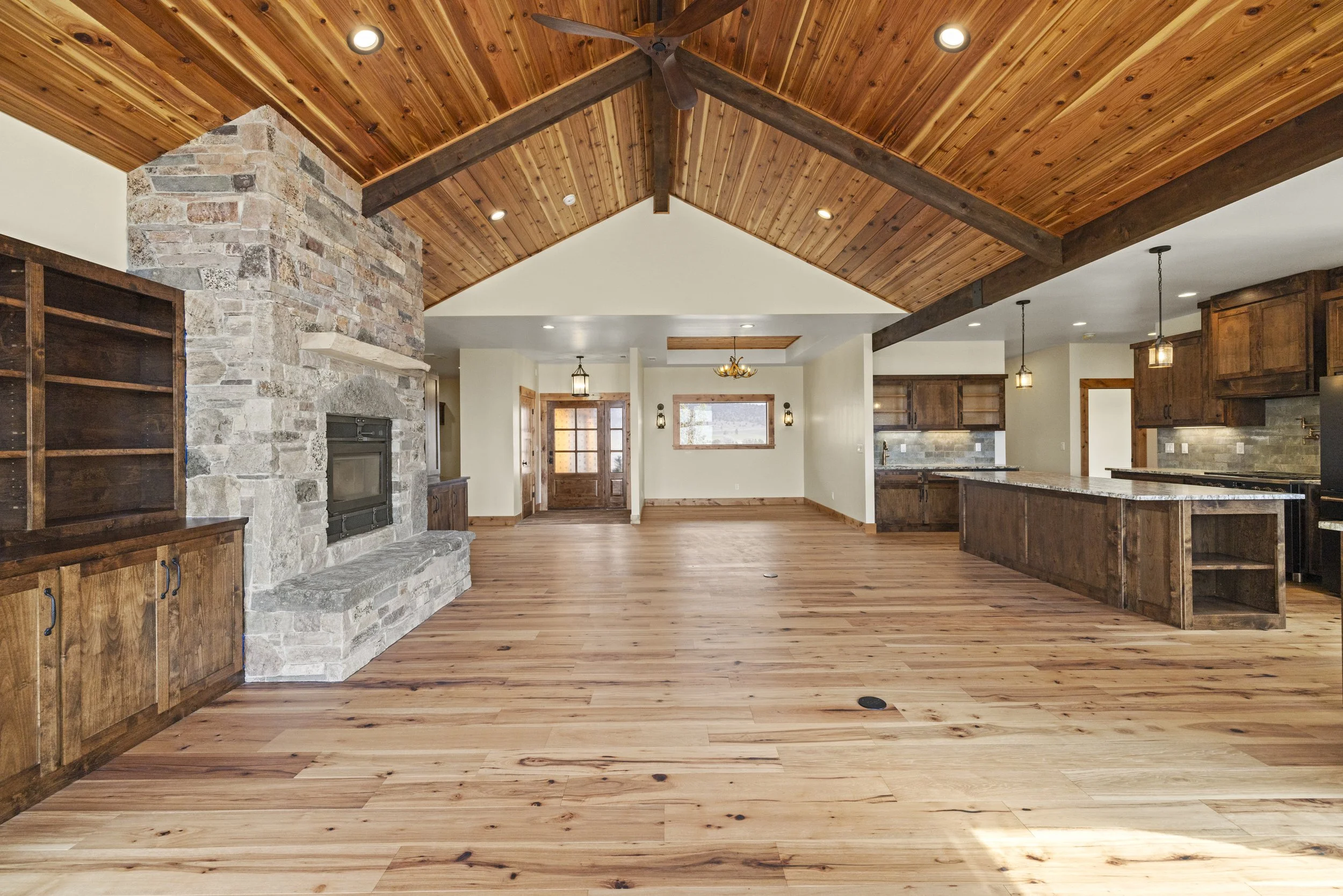 DrazilRdCedarHome-MCH2025-10.jpg