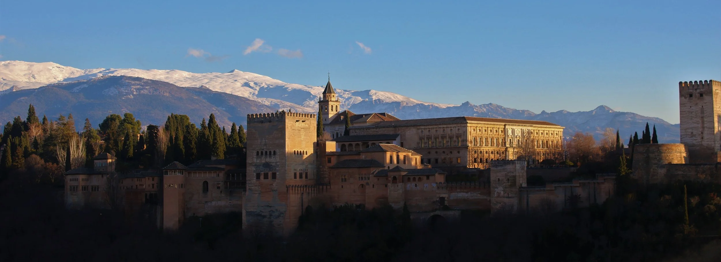 La_Alhambra,_la_joya_de_Granada.jpg
