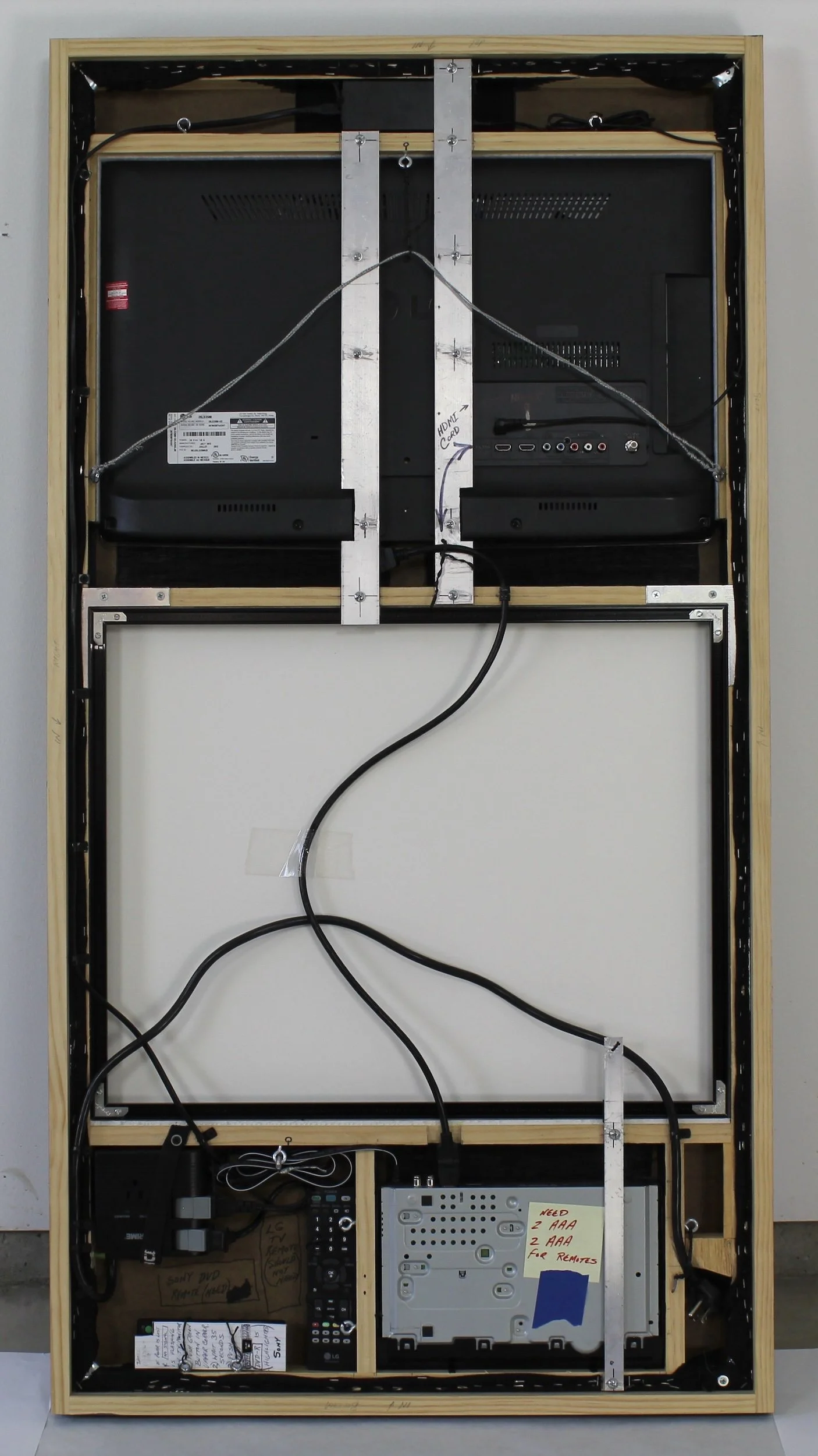 LC4_Verso-web_16v.JPG
