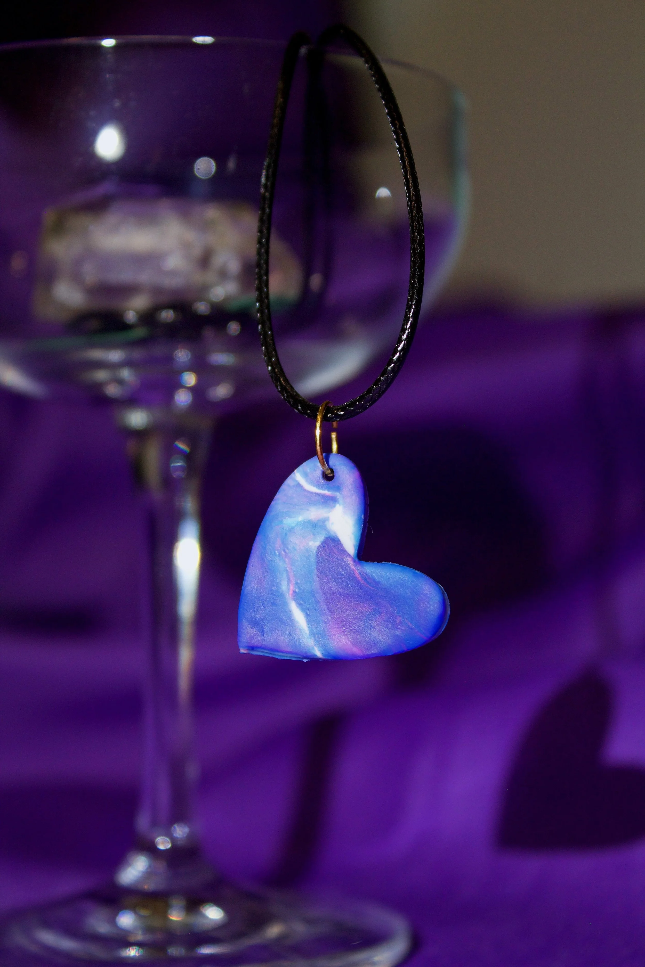 Heart necklace_Blue_2.JPG