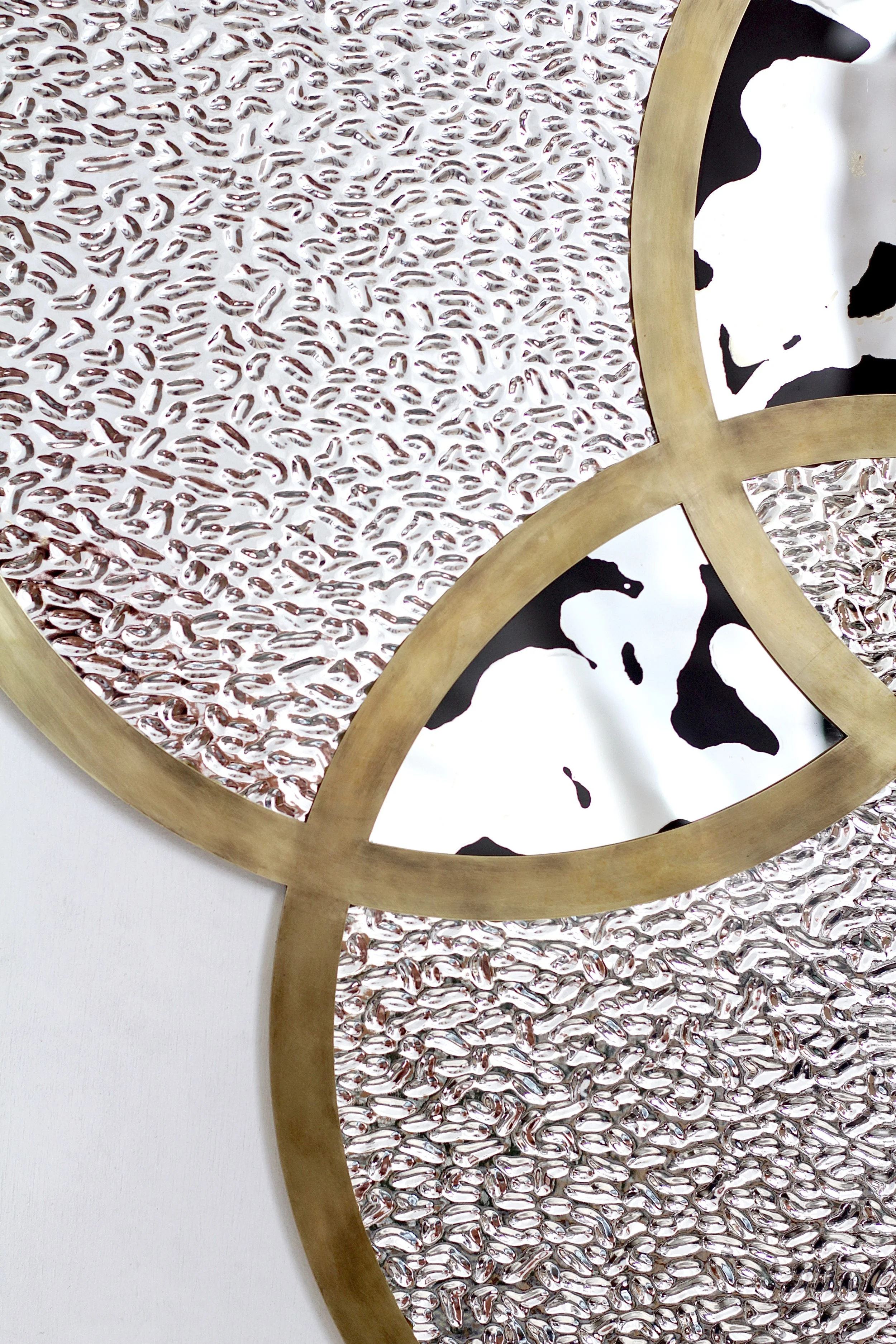 Noah_Spivak_78cmx78cm_$3600_vanish into void_DETAIL_2.jpeg