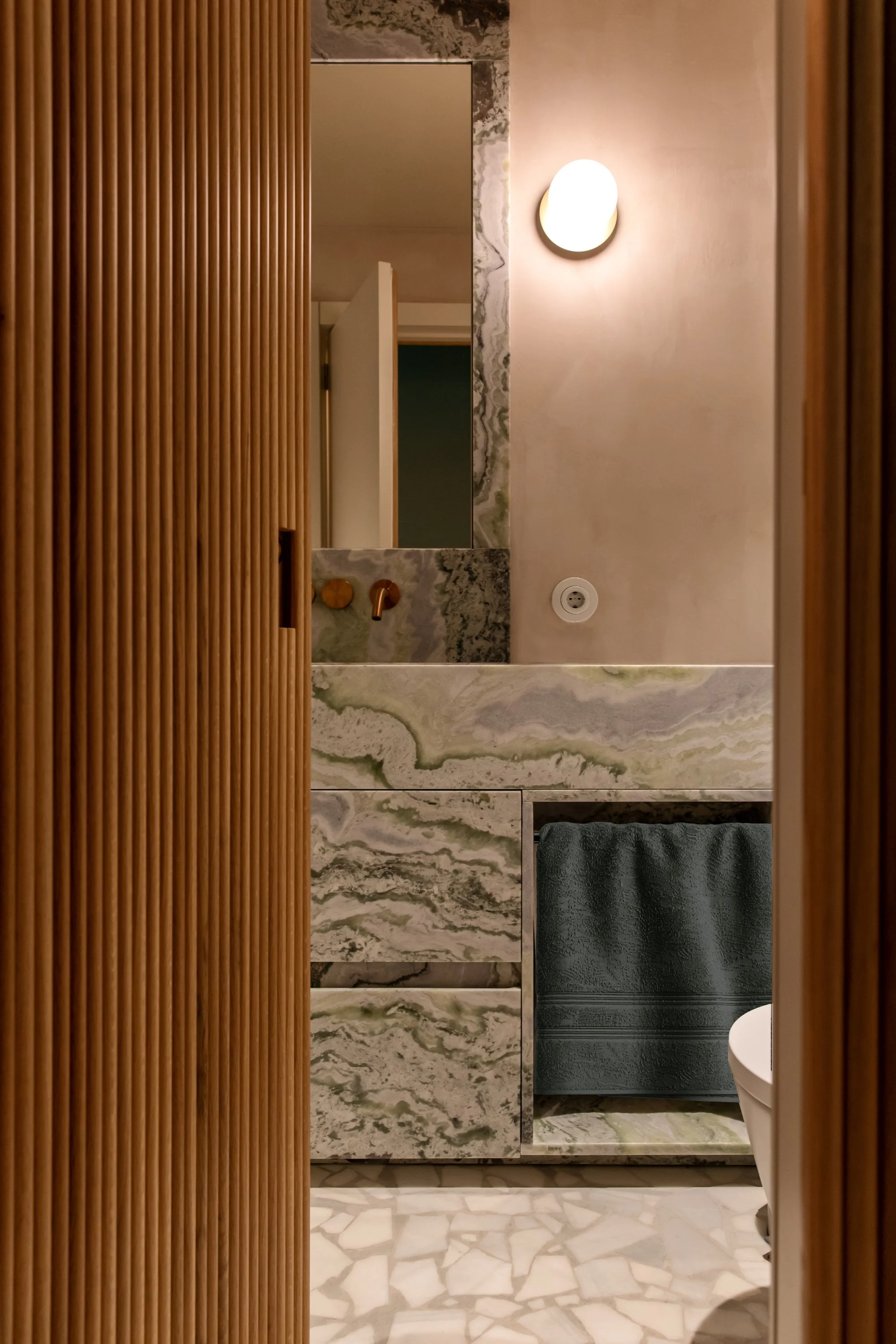 PSJ_S2ND BATHROOM.jpg