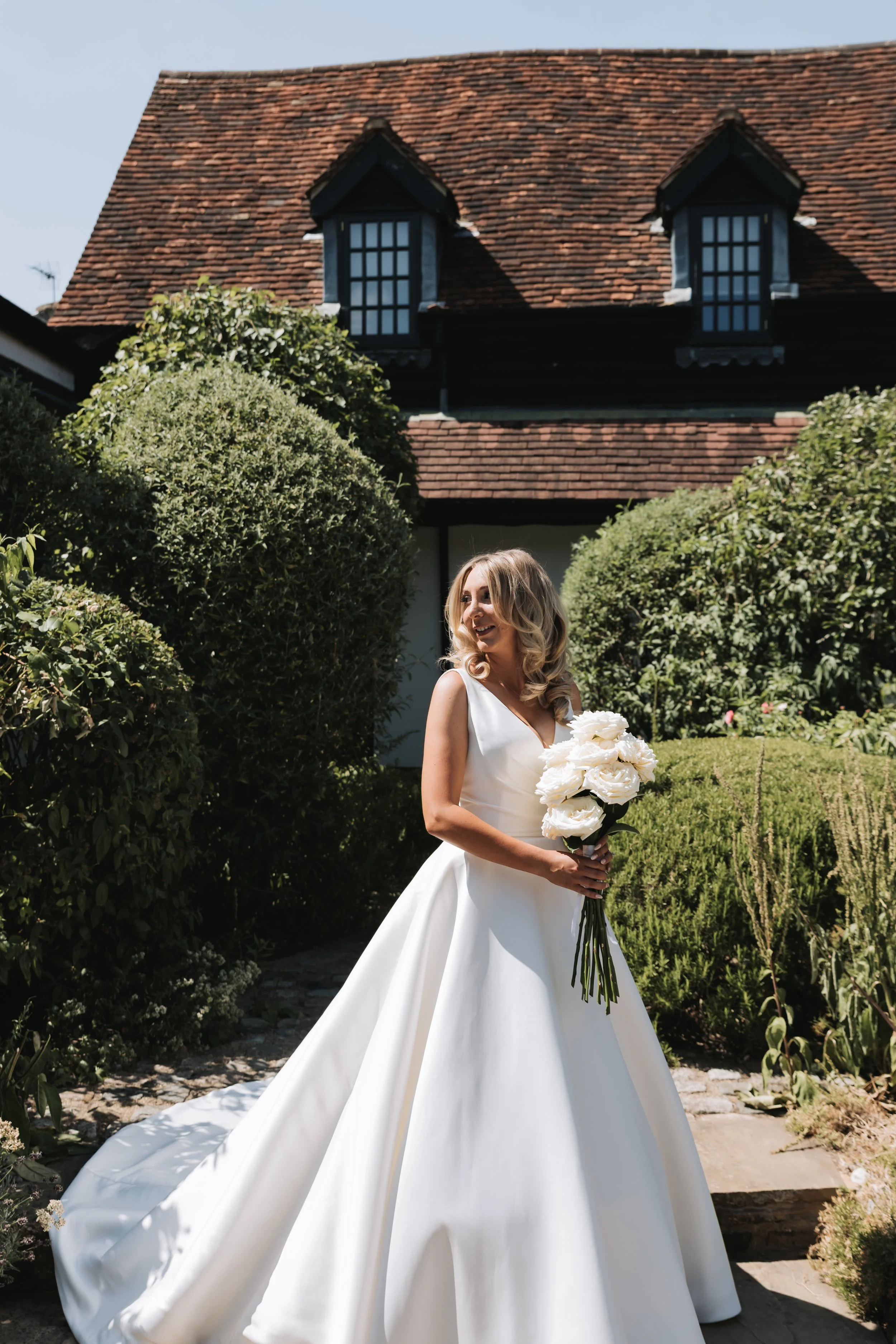 bridal-portrait-kings-chapel-amersham.jpg