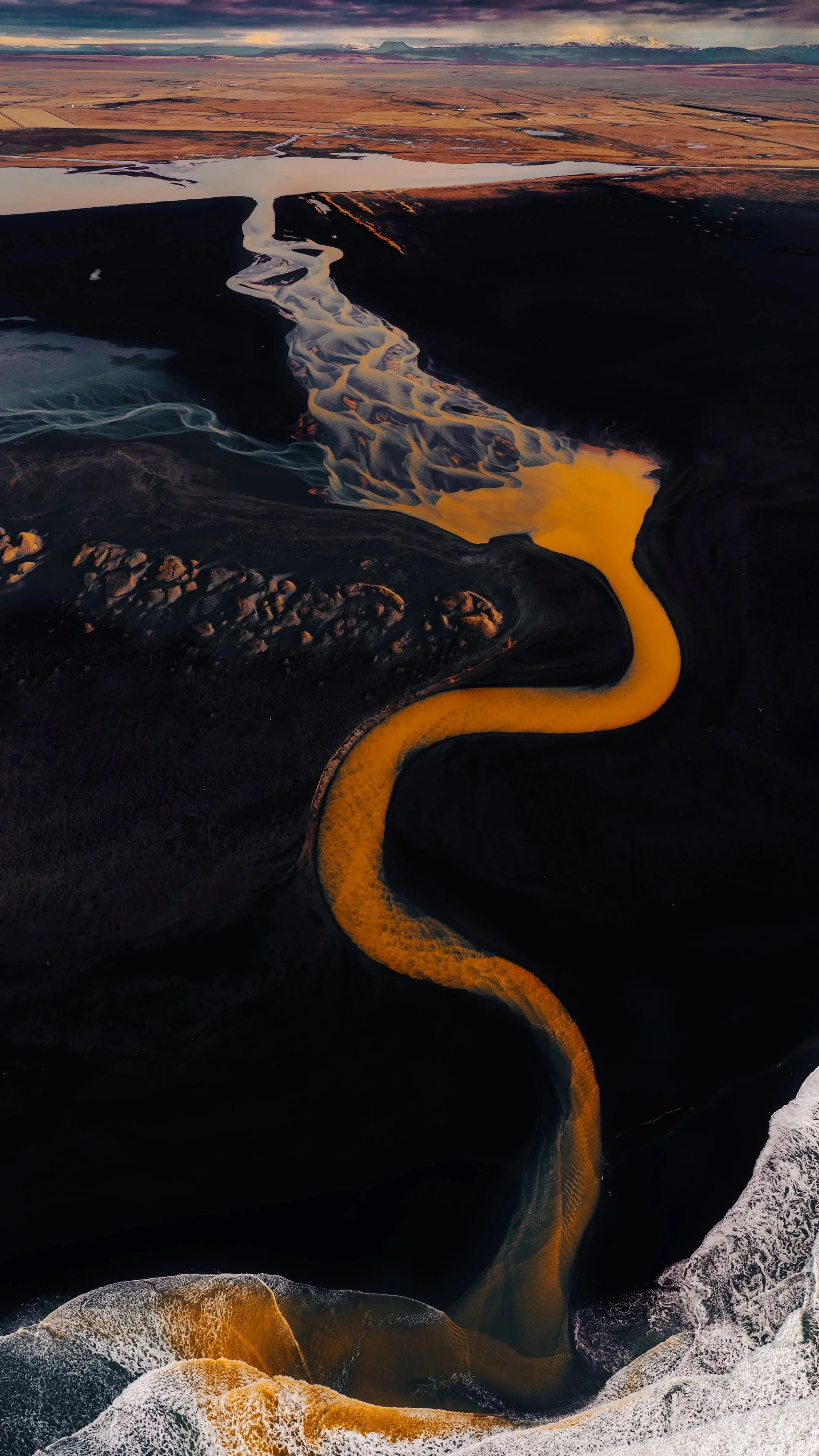 Yellow_river_Iceland.jpg