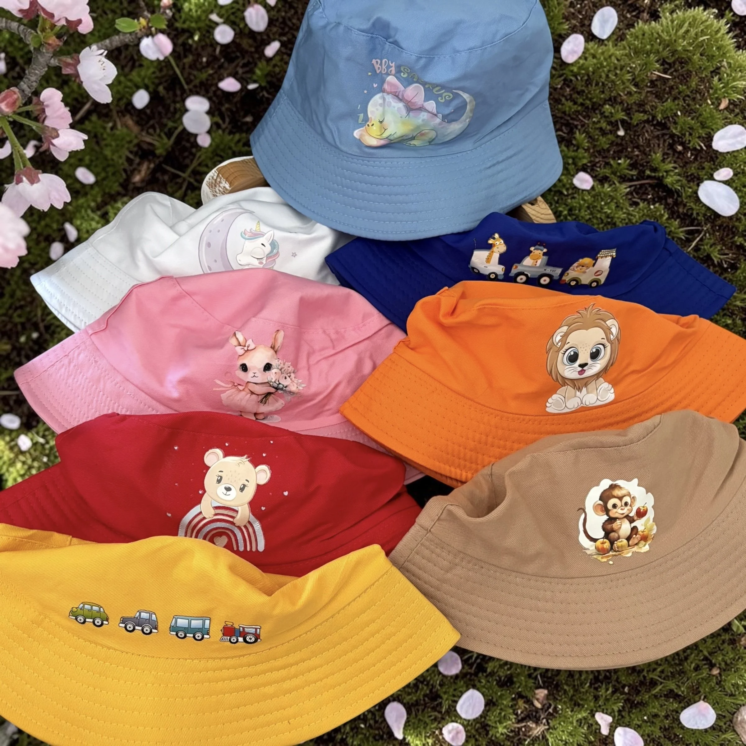 Child’s bucket hats