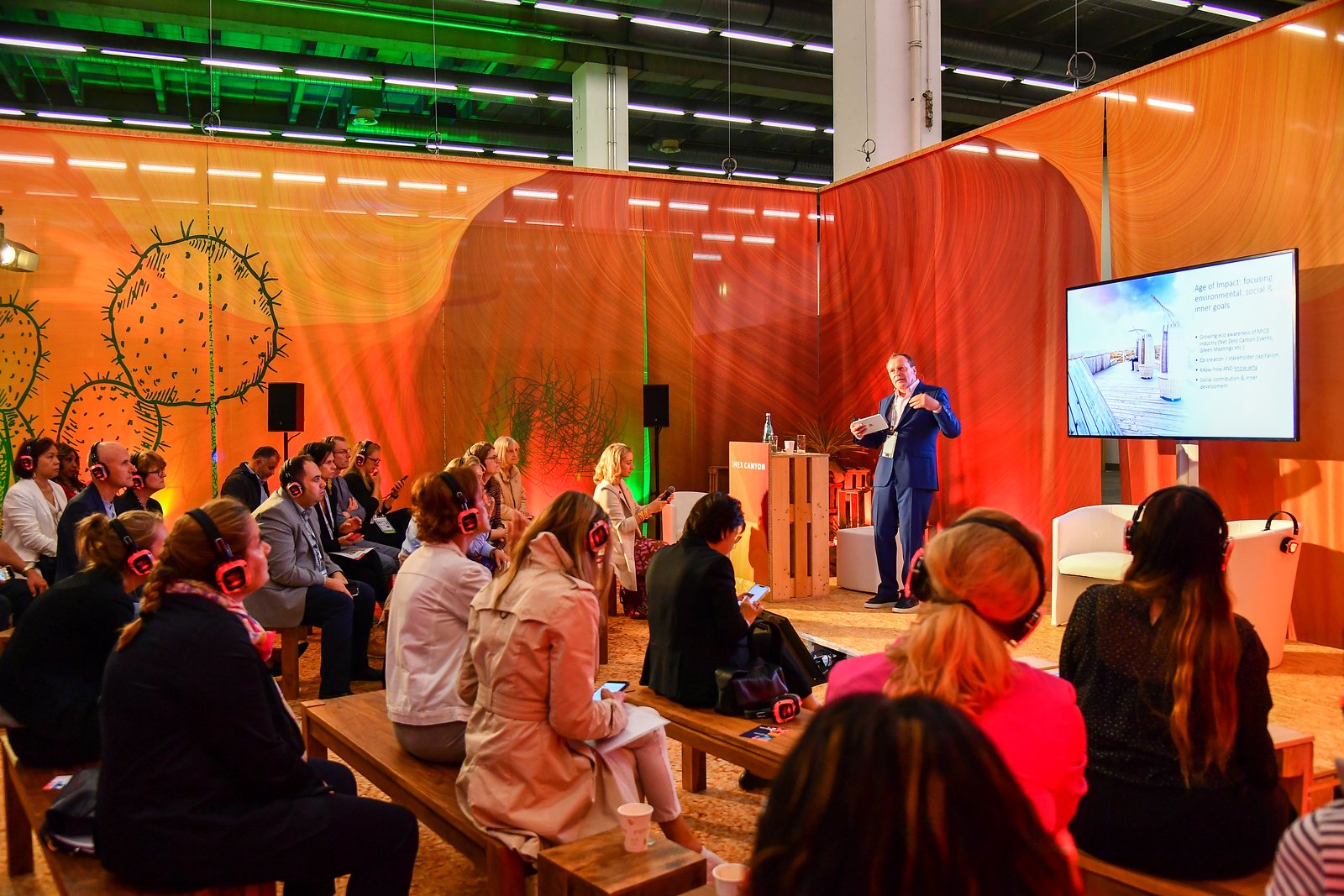 Experience Tech – Silent Disco Meets Silent Seminars