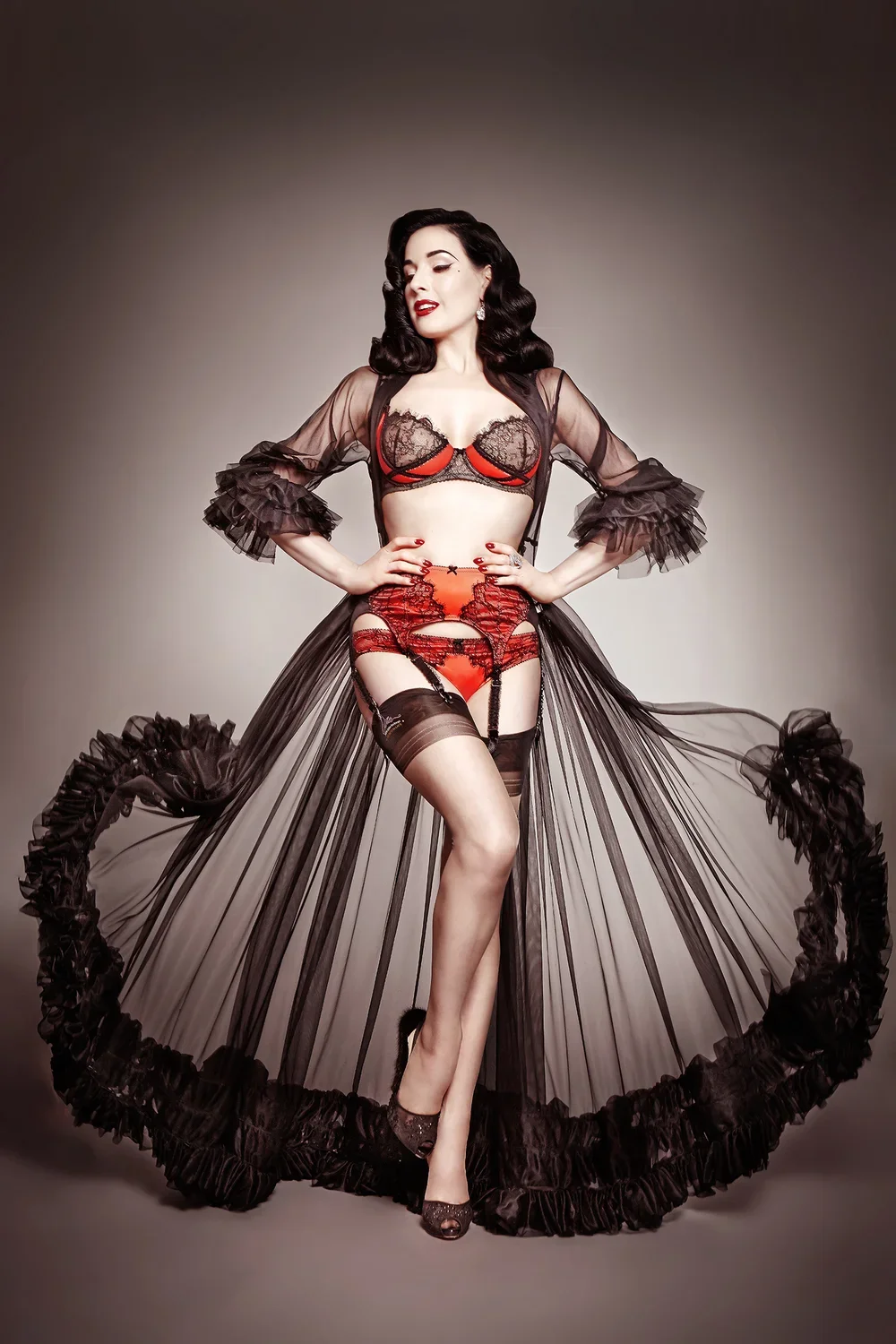 _DitaVonTeese_LB_08_1340_11-2.jpg.webp