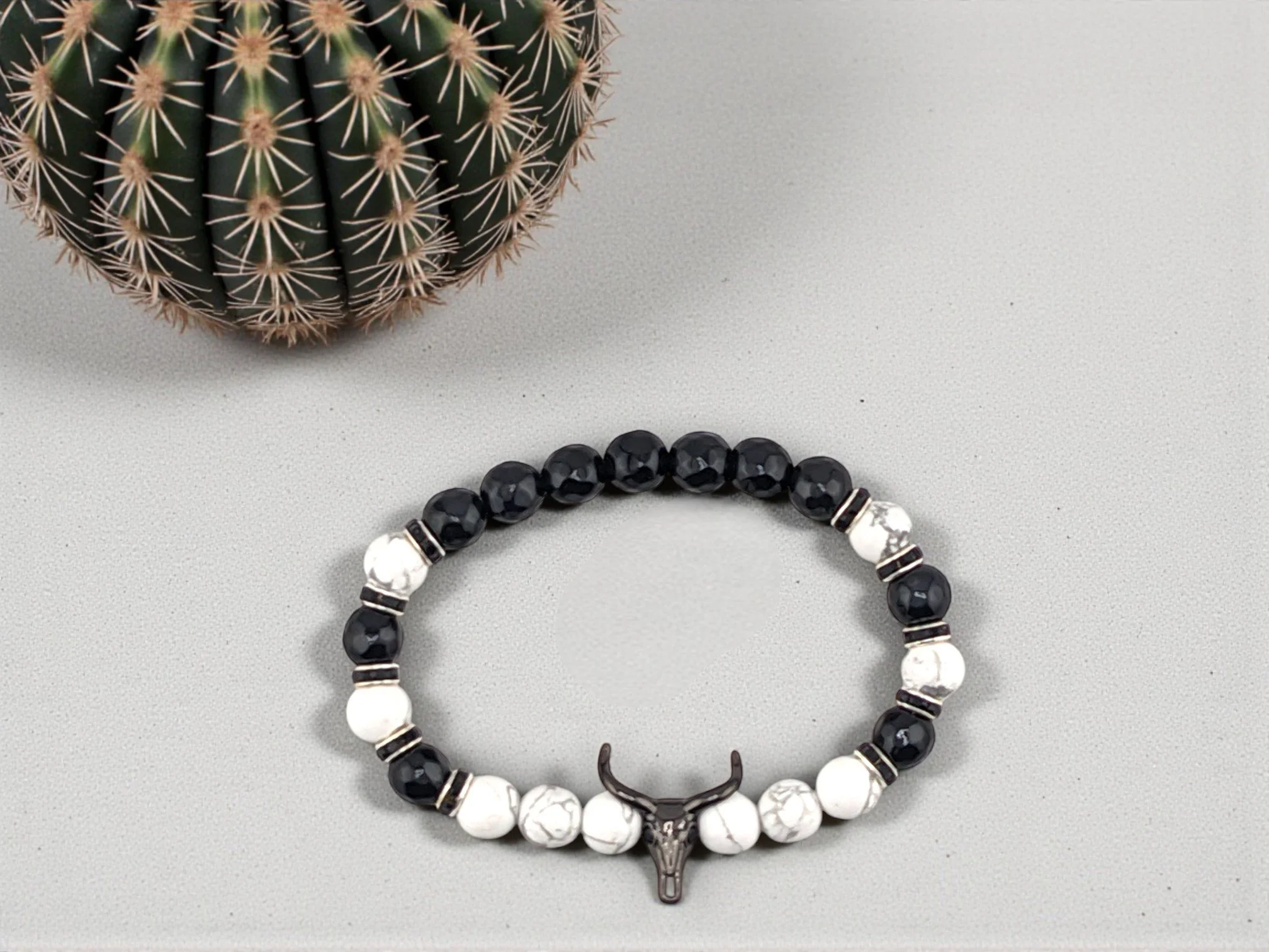 men's black and white beaded western bracelet with howlite and black onyx