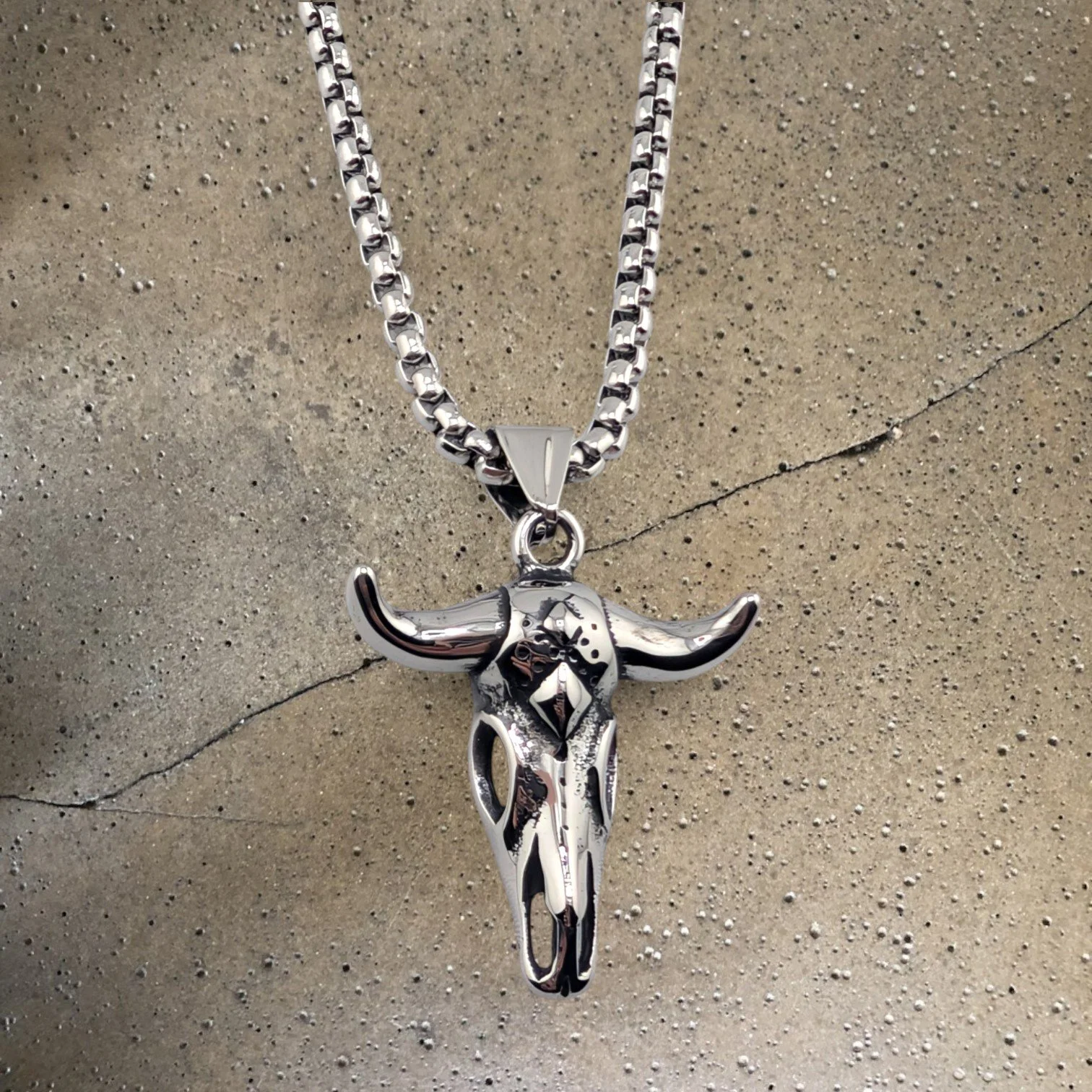 Men's Bull Skull Stainless Steel Necklace - Silver