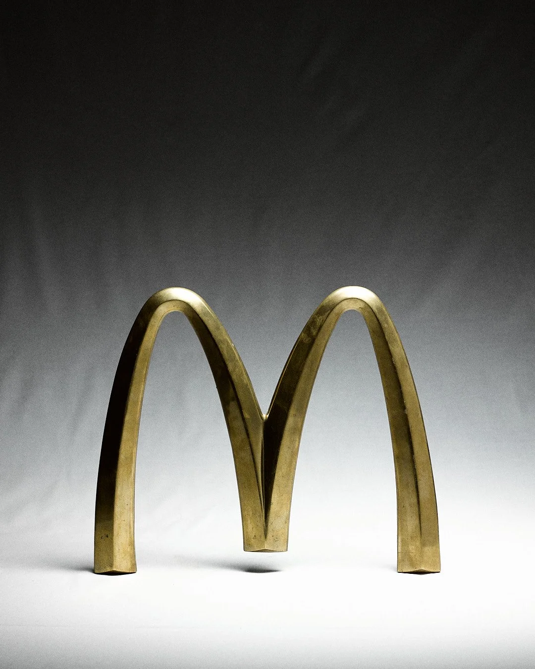 [€900] McDonalds sign in brass, Italy