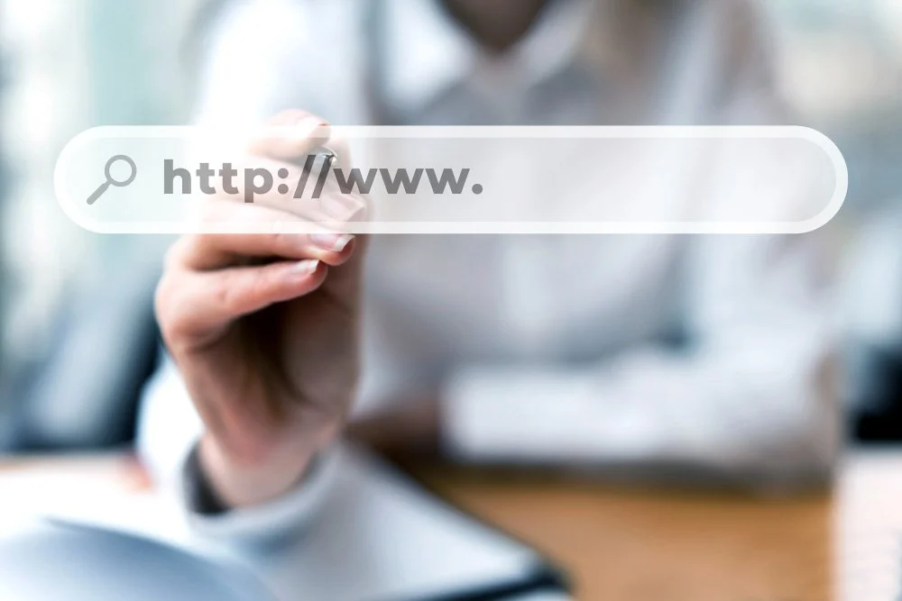 Best Websites to Hire Voice Actors Online