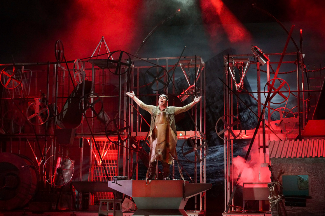 "Siegfried"
Kiel Opera, 2016
Director: Daniel Karasek
Costumes: Claudia Spielmann
Set: Chiharu Shiota
Photo: Olaf Struck