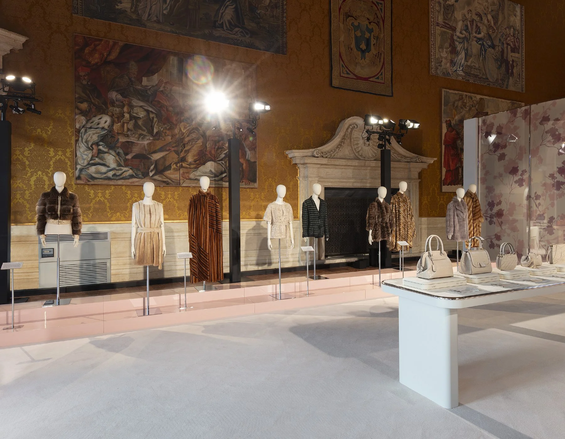 world_rome_c_1800x1400.jpg