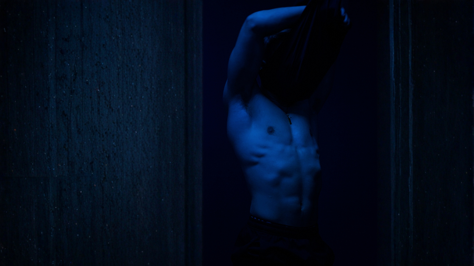 GAINZ | A queer horror feature by Jonathan Hughes
