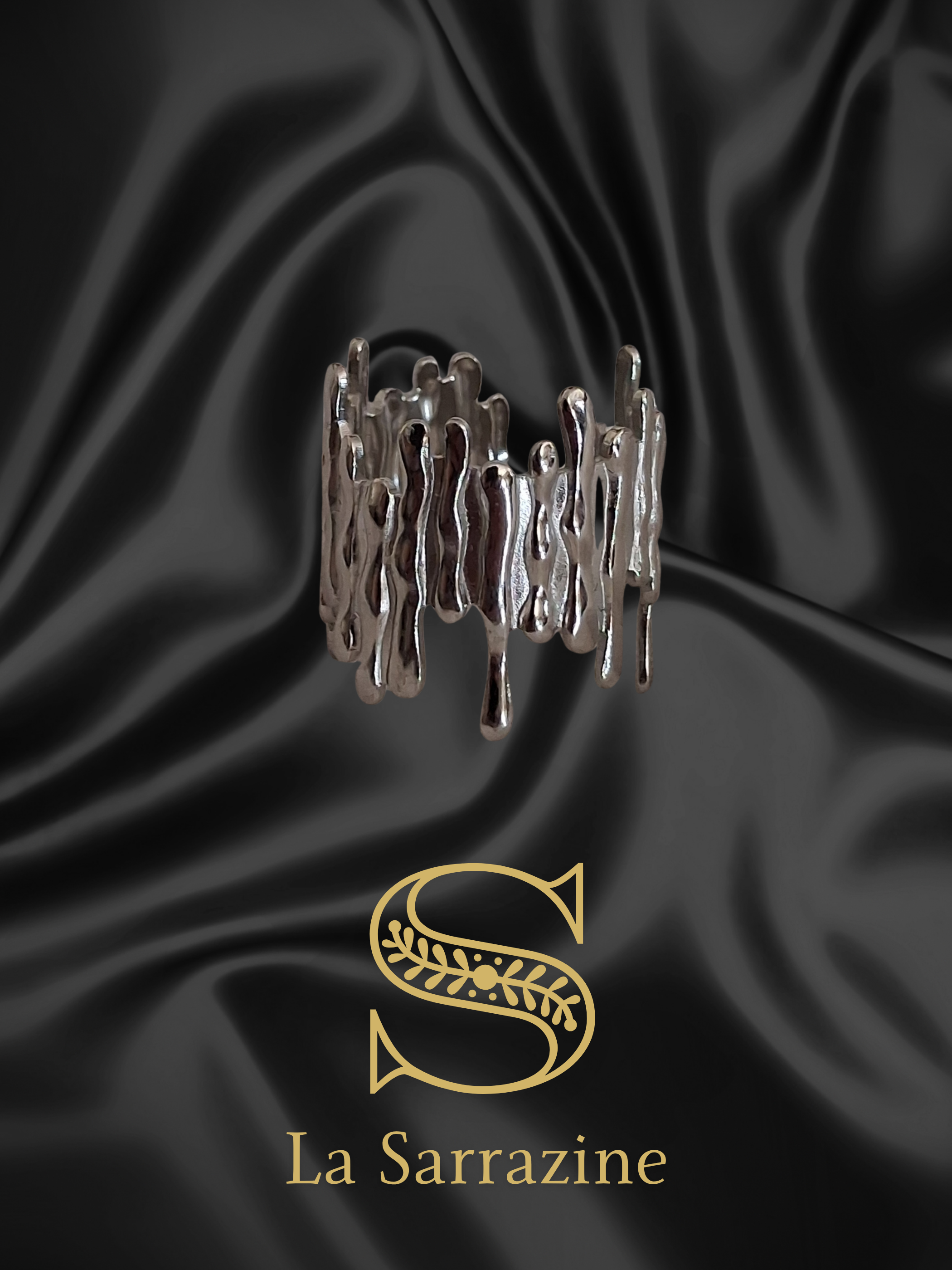 78 Naycire  — Le Cycle de Flamme:  Bague en acier (T.6+) au design fondu et organique. Une pièce moderne inspirée de la cire chaude et de la lumière.