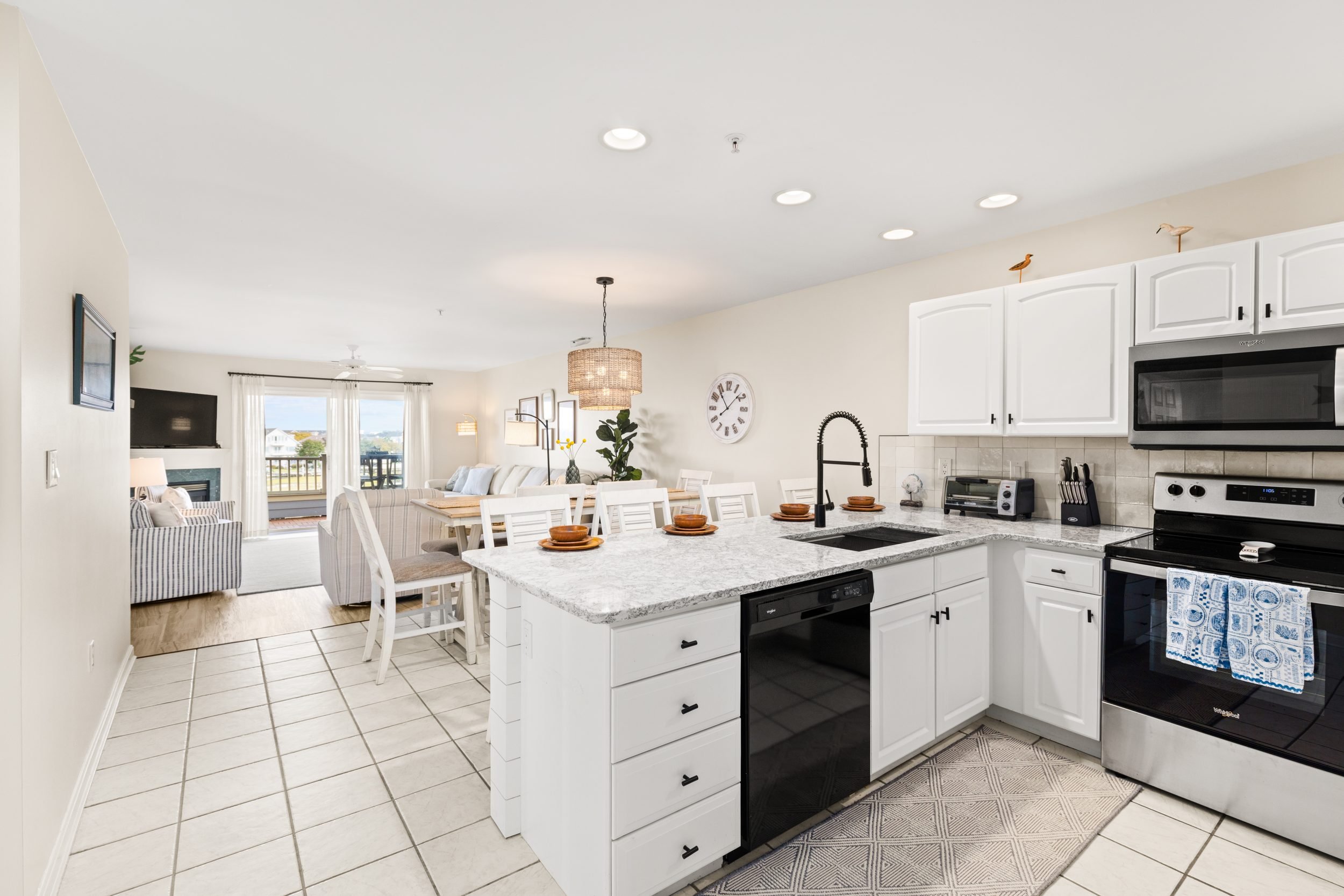kitchen_3.jpg