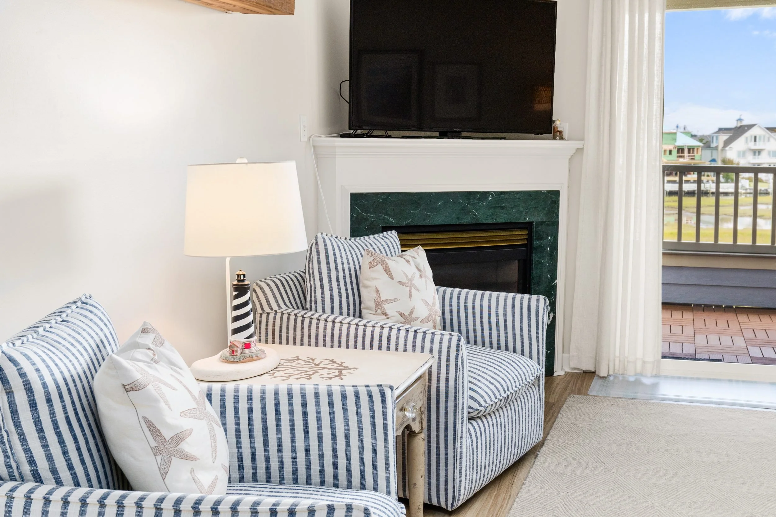 living_room_3.jpg