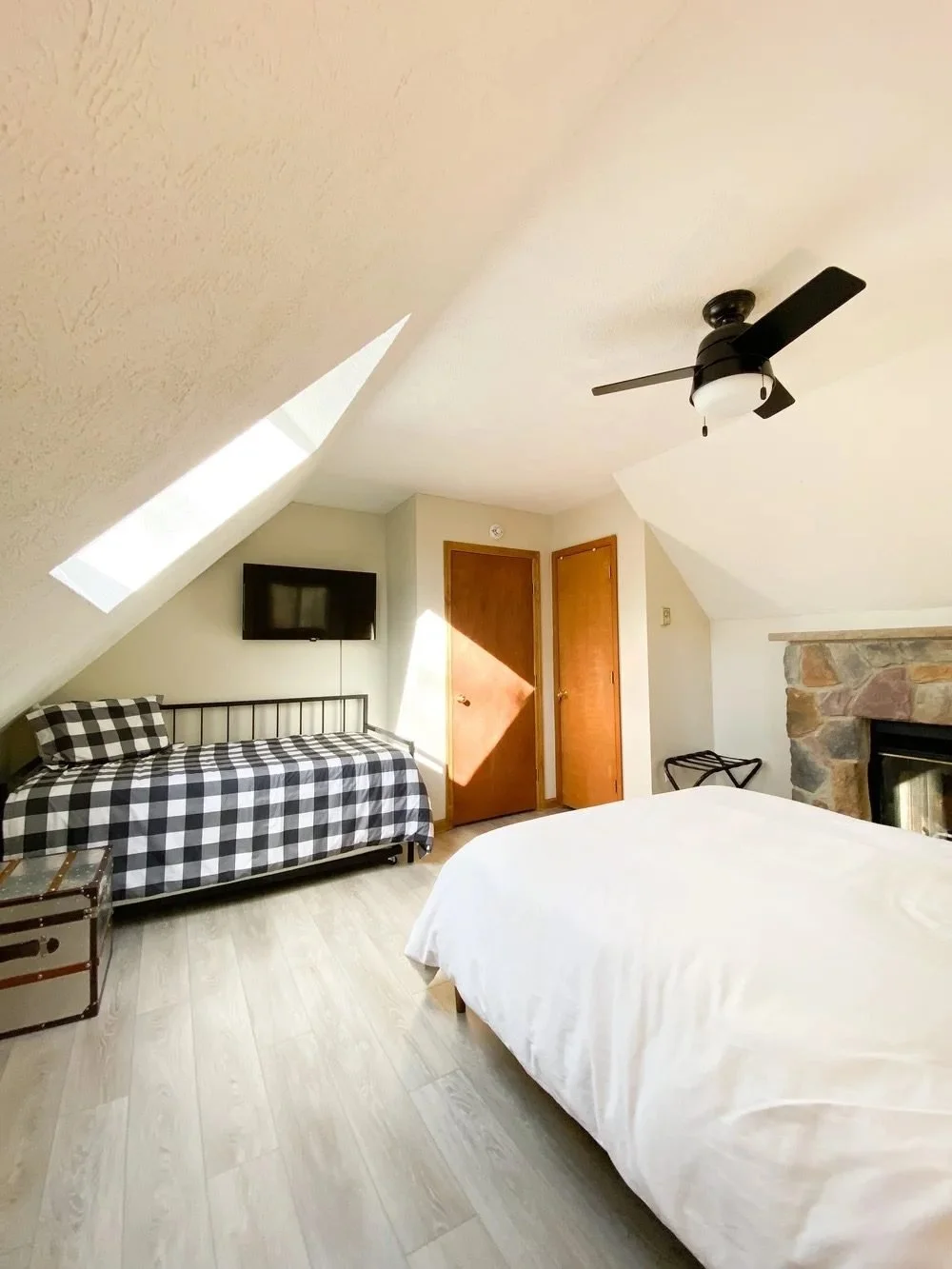 cozy-loft-suite-wide.jpg